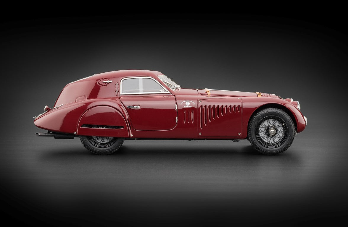 1/18 Alfa Romeo 8C 2900B Speciale Touring Coupe 1938 CMC M-107 -pre-owned-