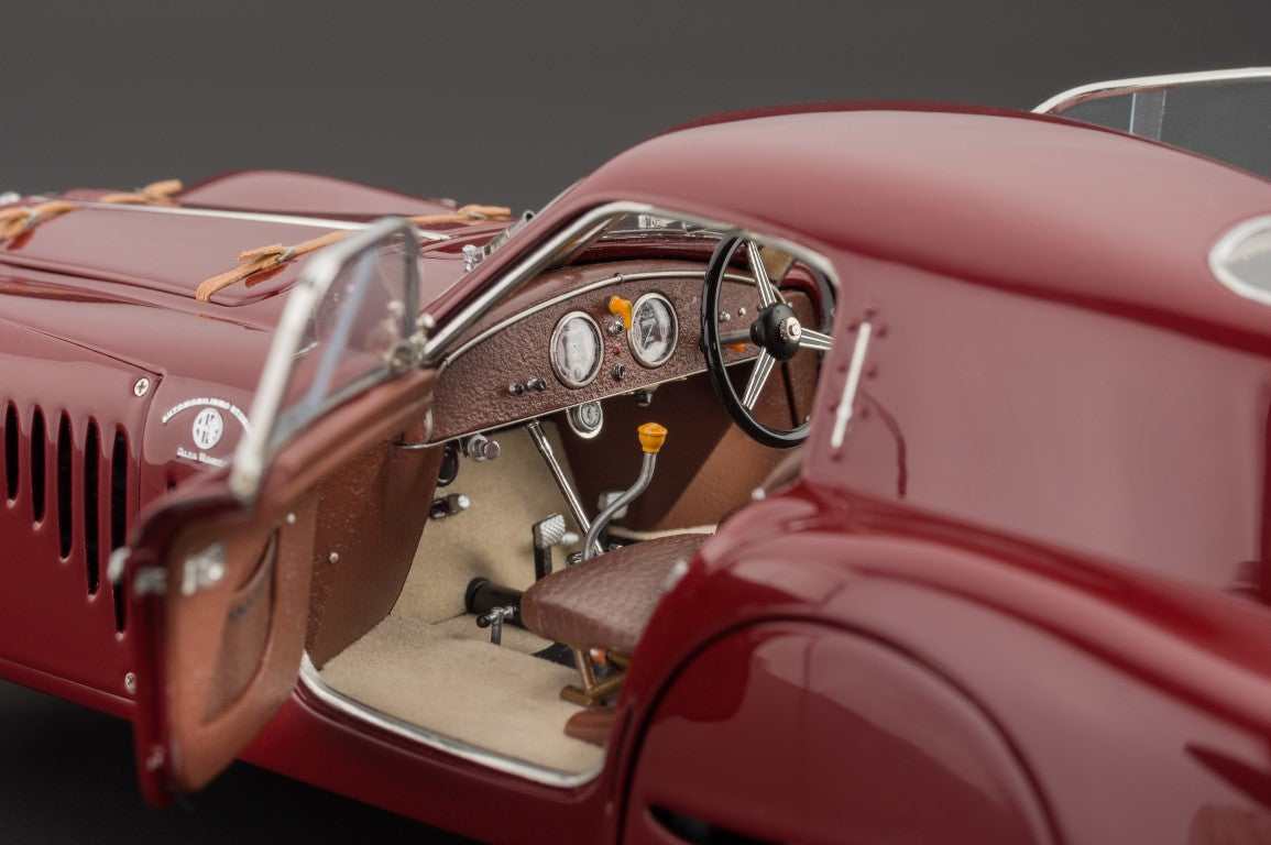 1/18 Alfa Romeo 8C 2900B Speciale Touring Coupe 1938 CMC M-107 -pre-owned-