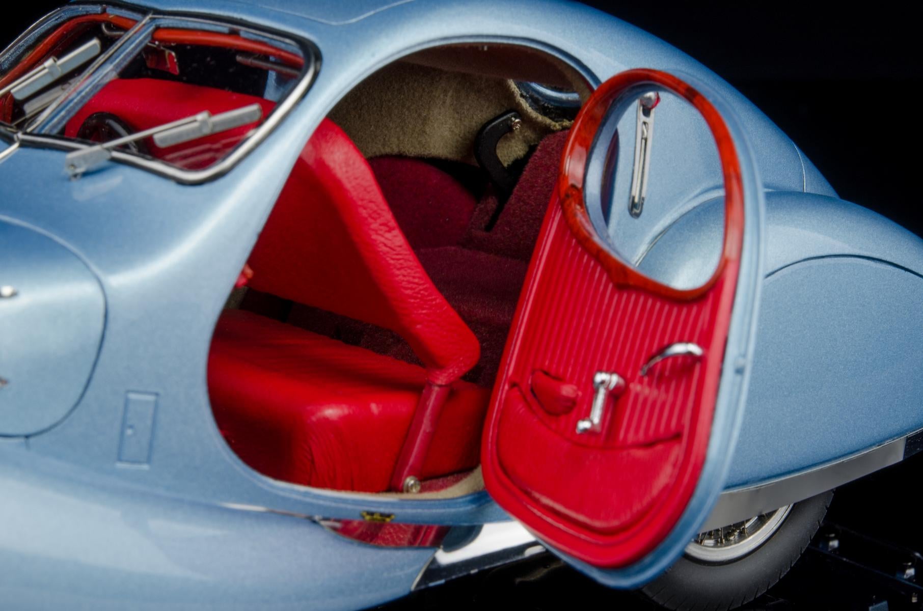 1/18 Talbot-Lago Coupé Typ 150 C-SS Figoni & Falaschi "Teardrop" CMC M-145