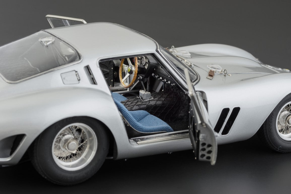 CMC Ferrari 250 GTO 1962 SILBER CMC M-151