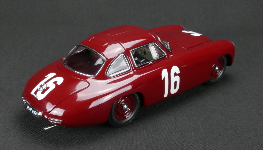 1/18 Mercedes-Benz 300 SL #16 Großer Preis von Bern 1952 CARACCIOLA CMC M-160