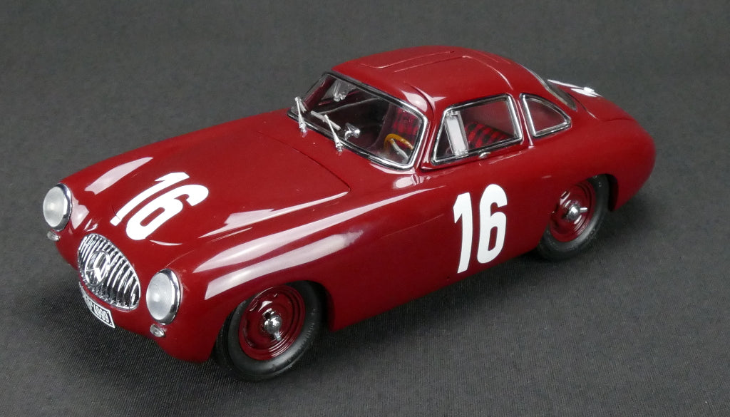 1/18 Mercedes-Benz 300 SL #16 Großer Preis von Bern 1952 CARACCIOLA CMC M-160