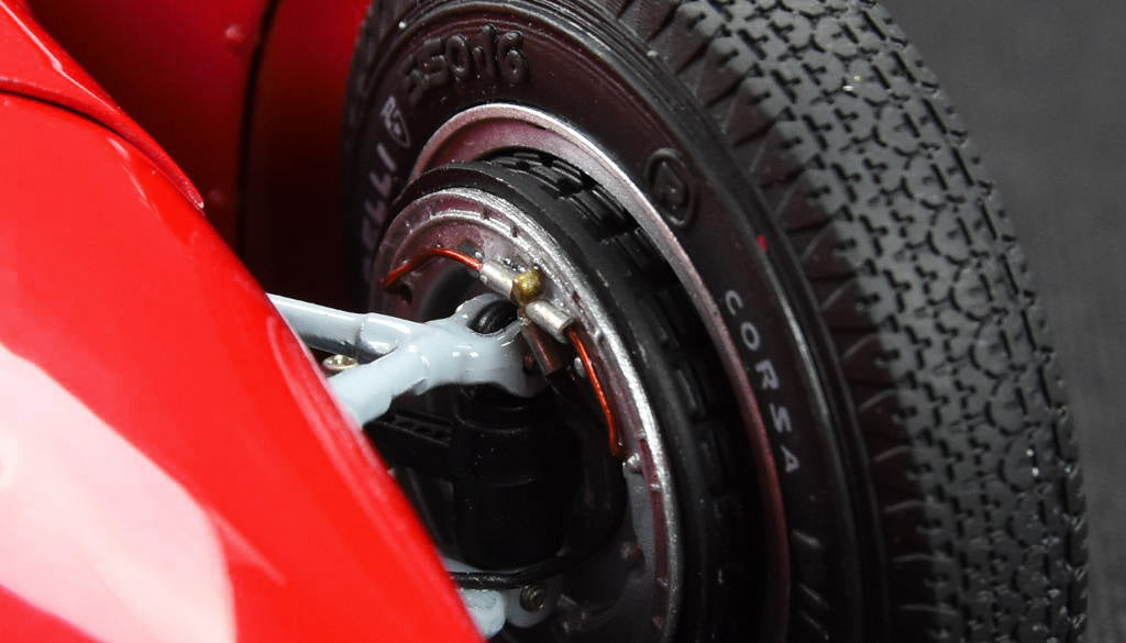 Lancia D50 #10 GP Pau Eugenio Castellotti CMC M-178 LE 1000