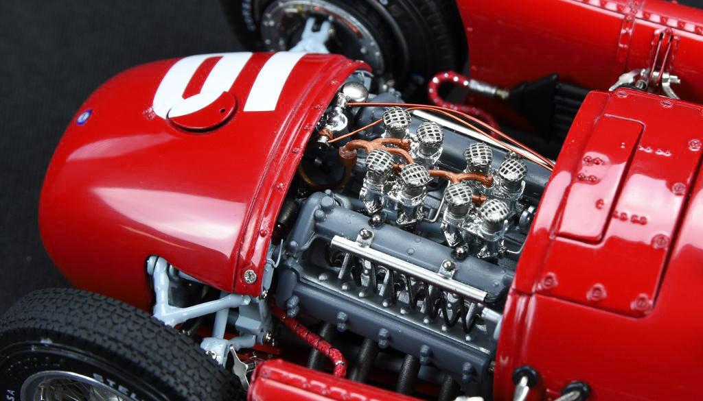 1:18 Lancia D50 #10 GP Pau Eugenio Castellotti CMC M-178 LE 1000 - pre-owned-