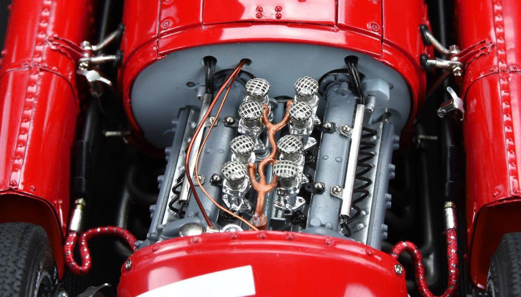 Lancia D50 #10 GP Pau Eugenio Castellotti CMC M-178 LE 1000