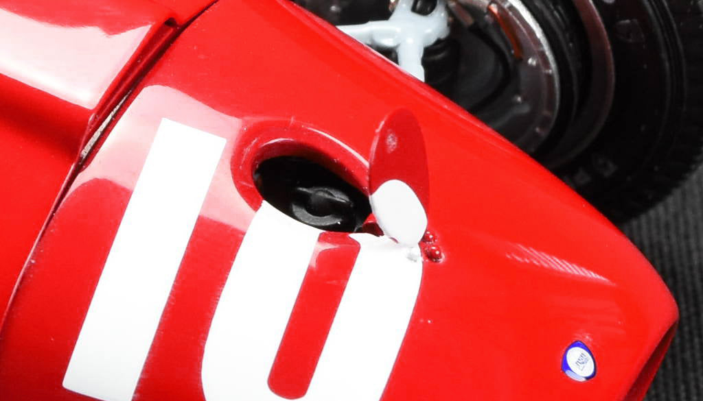 1:18 Lancia D50 #10 GP Pau Eugenio Castellotti CMC M-178 LE 1000 - pre-owned-