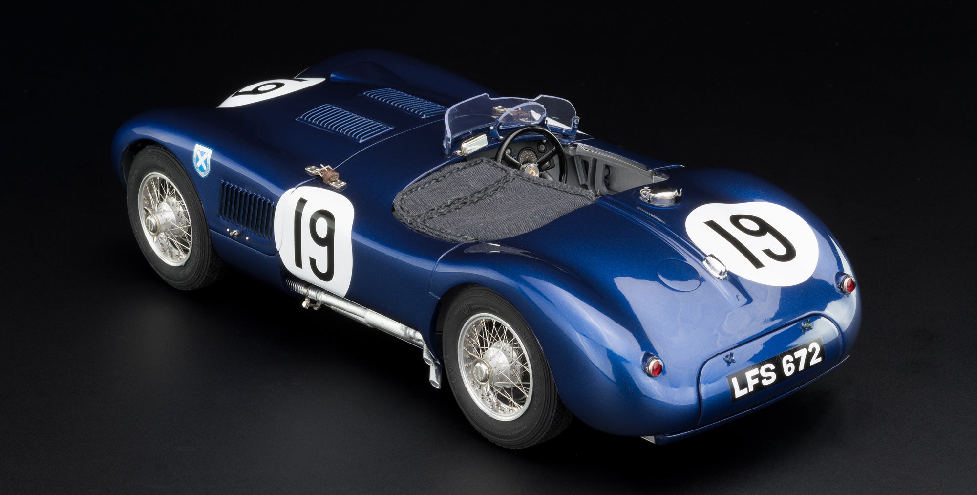 Jaguar C-Type #19 Ecurie Ecosse blue Steward/Sandersson CMC M-192 LE 1.500