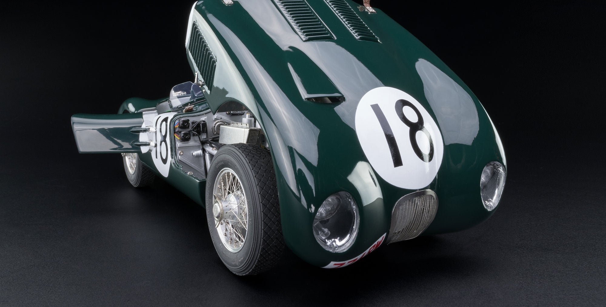 1:18 Jaguar C-Type #18 24h Le Mans Sieger 1953 Rolt/Hamilton CMC M-195 LE 1.500 - pre-owned-