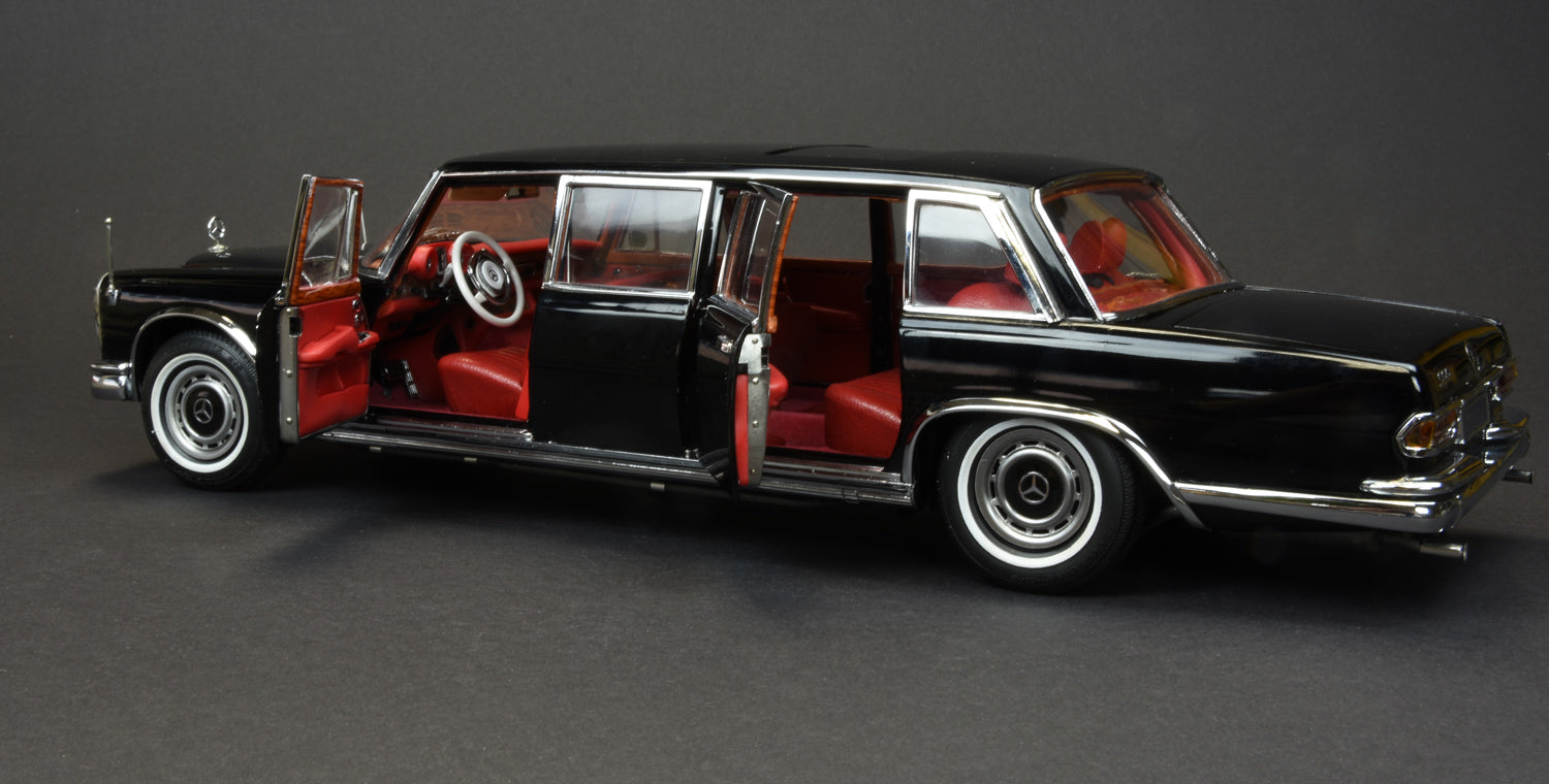 Mercedes-Benz (W100) 6-door Pullmann CMC M-200