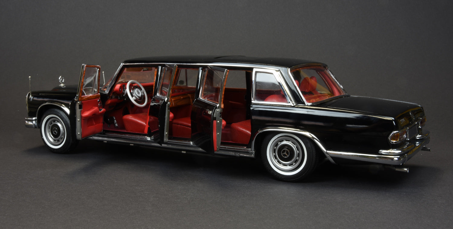 Mercedes-Benz (W100) 6-door Pullmann CMC M-200