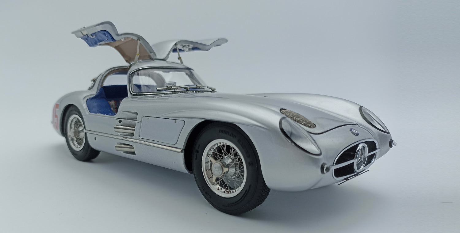 Mercedes-Benz 300 SLR Coupe #15 Großer Preis von Schweden 1955 CMC M-244 LE 1000 Stück