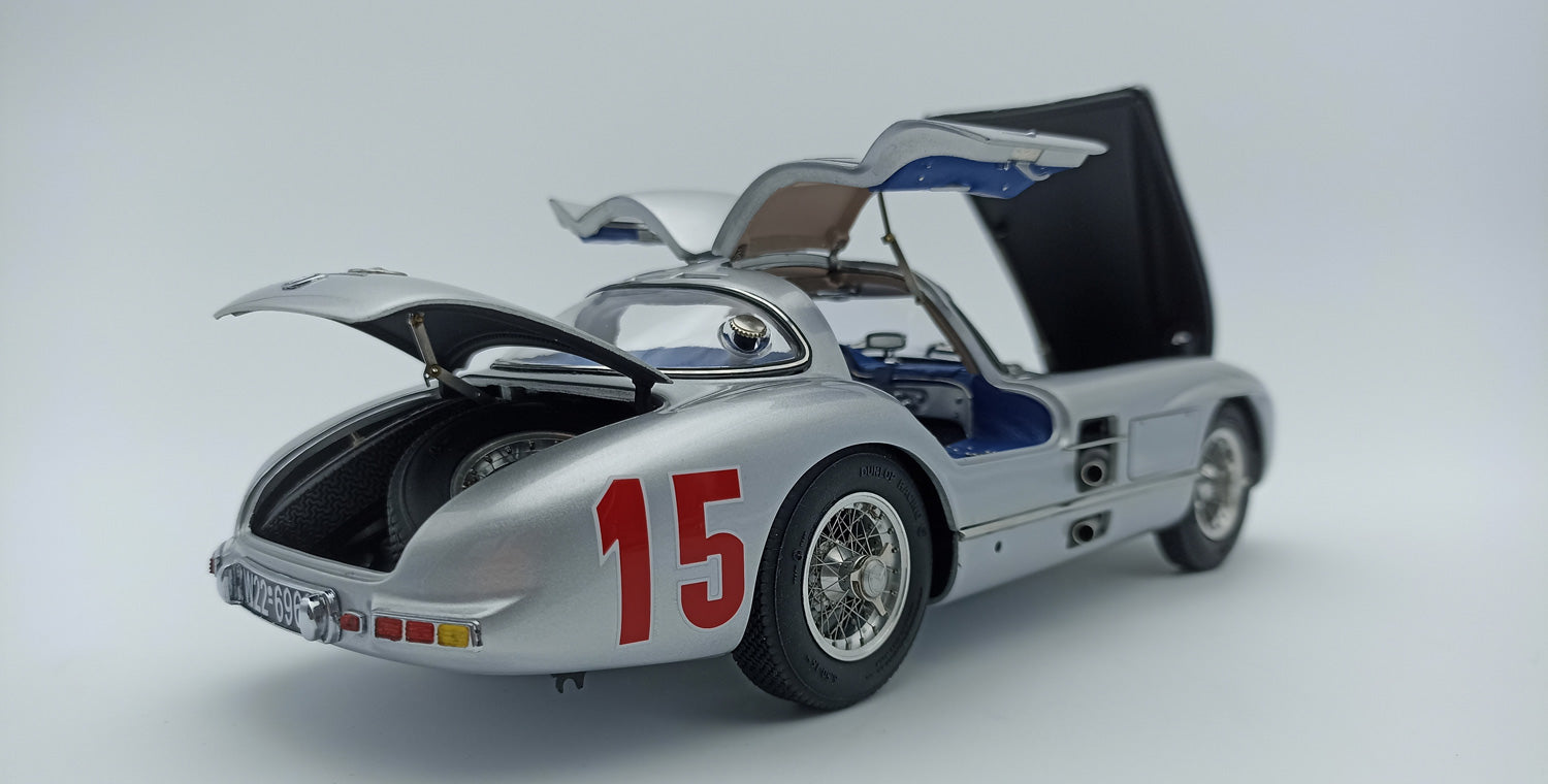 Mercedes-Benz 300 SLR Coupe #15 Großer Preis von Schweden 1955 CMC M-244 LE 1000 Stück