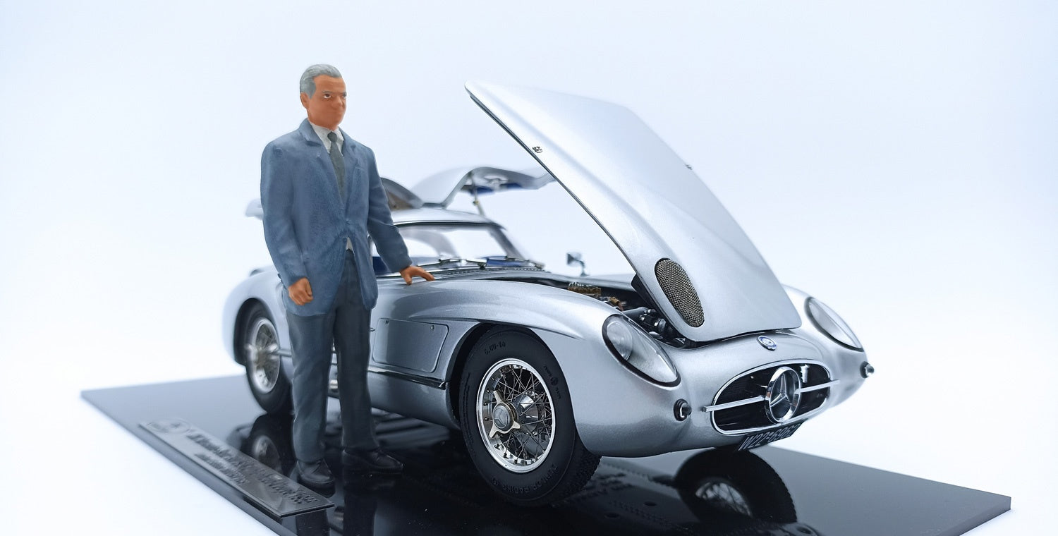 1:18 Mercedes-Benz 300 SLR Coupe Blaues Interieur mit Figur 1955 CMC M-246 LE 500
