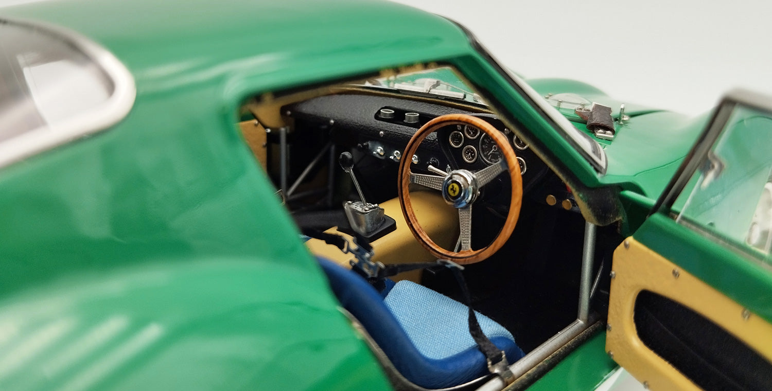 1/18 Ferrari 250 GTO, RHD David Piper 1962 Silverstone #44 Chassis 4491GT, LE 2000