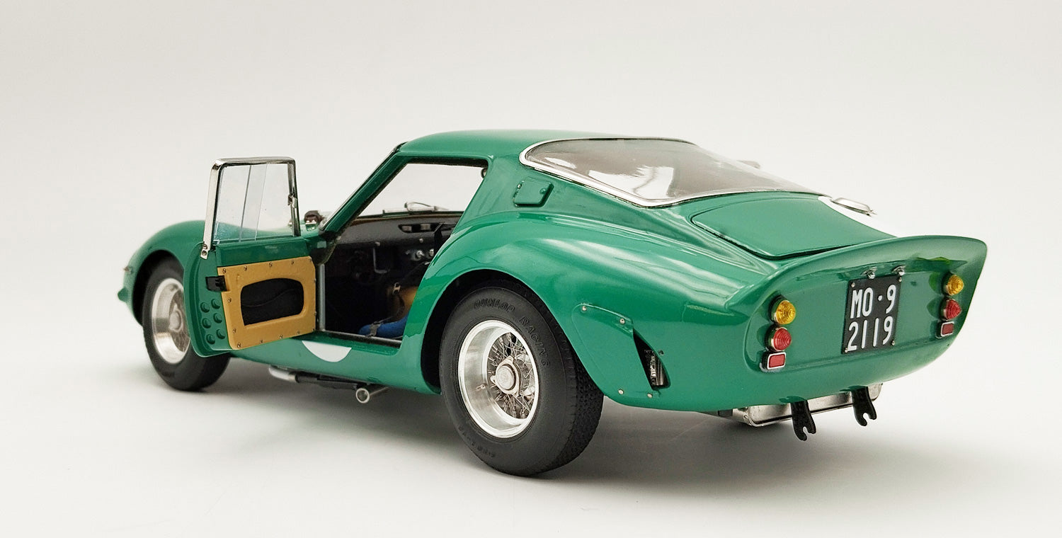 1/18 Ferrari 250 GTO, RHD David Piper 1962 Silverstone #44 Chassis 4491GT, LE 2000