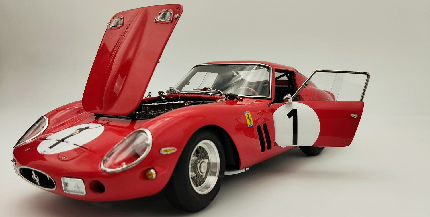 1/18 CMC Ferrari 250 GTO #1, LHD P. & R. Rodriguez, Winner, 1962 1000km Paris LE 2200