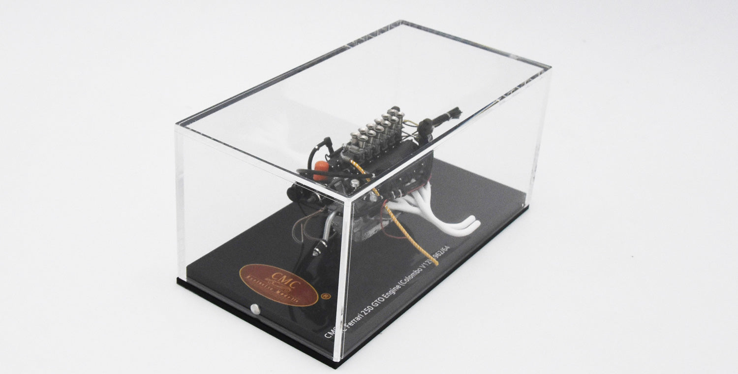CMC M-260 1/18 Ferrari 250 GTO Motor inklusive Vitrine