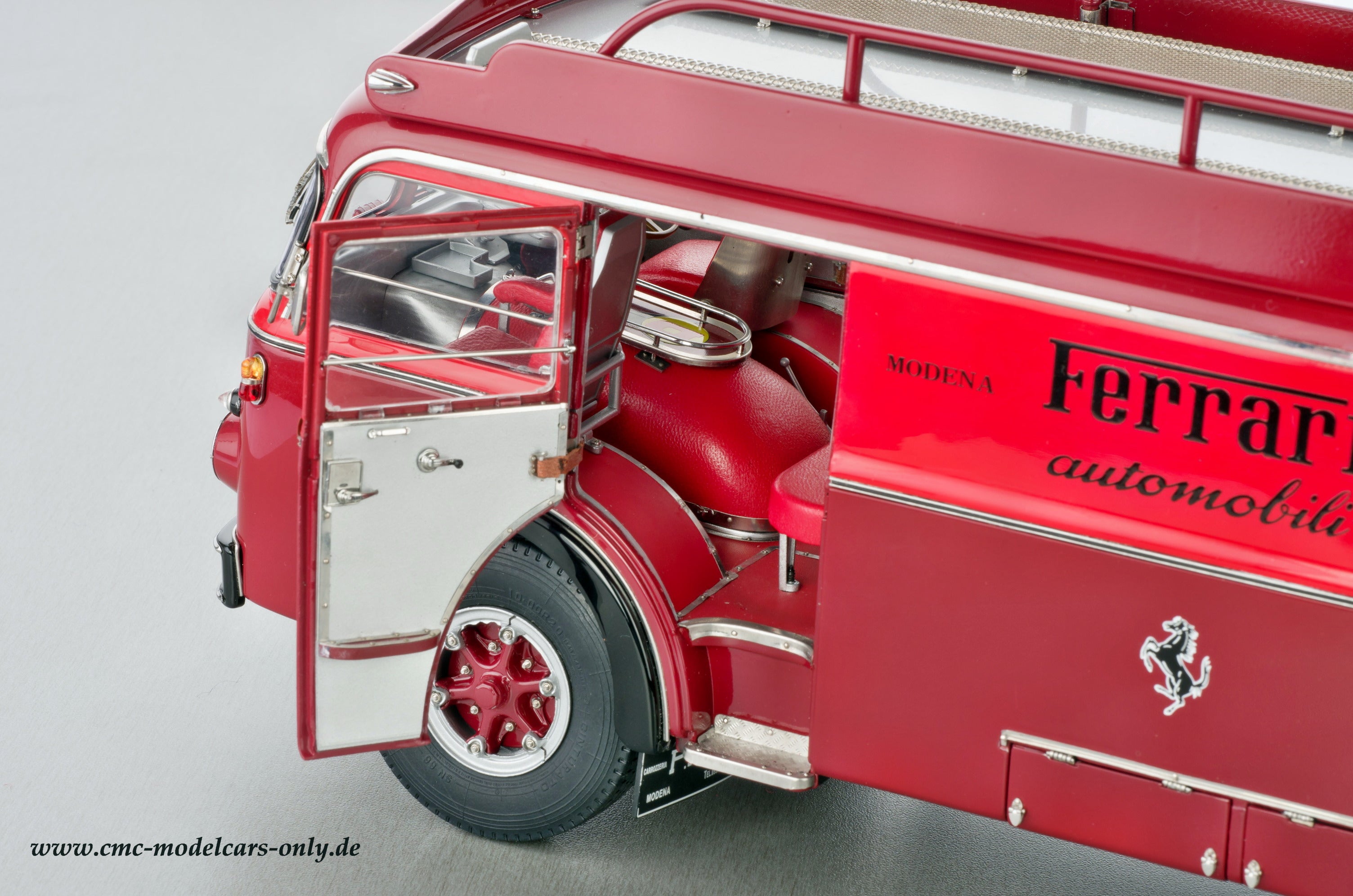 Ferrari Renntransporter Fiat 642 RN2 Bartoletti CMC M-084 - Neuauflage 2024
