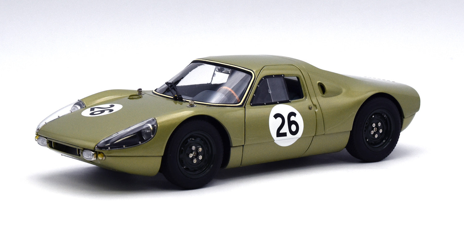 1/18 Porsche 904 # 26 Carrera GTS Silverstone Int. GT 1964 Innes Ireland CMC M-232