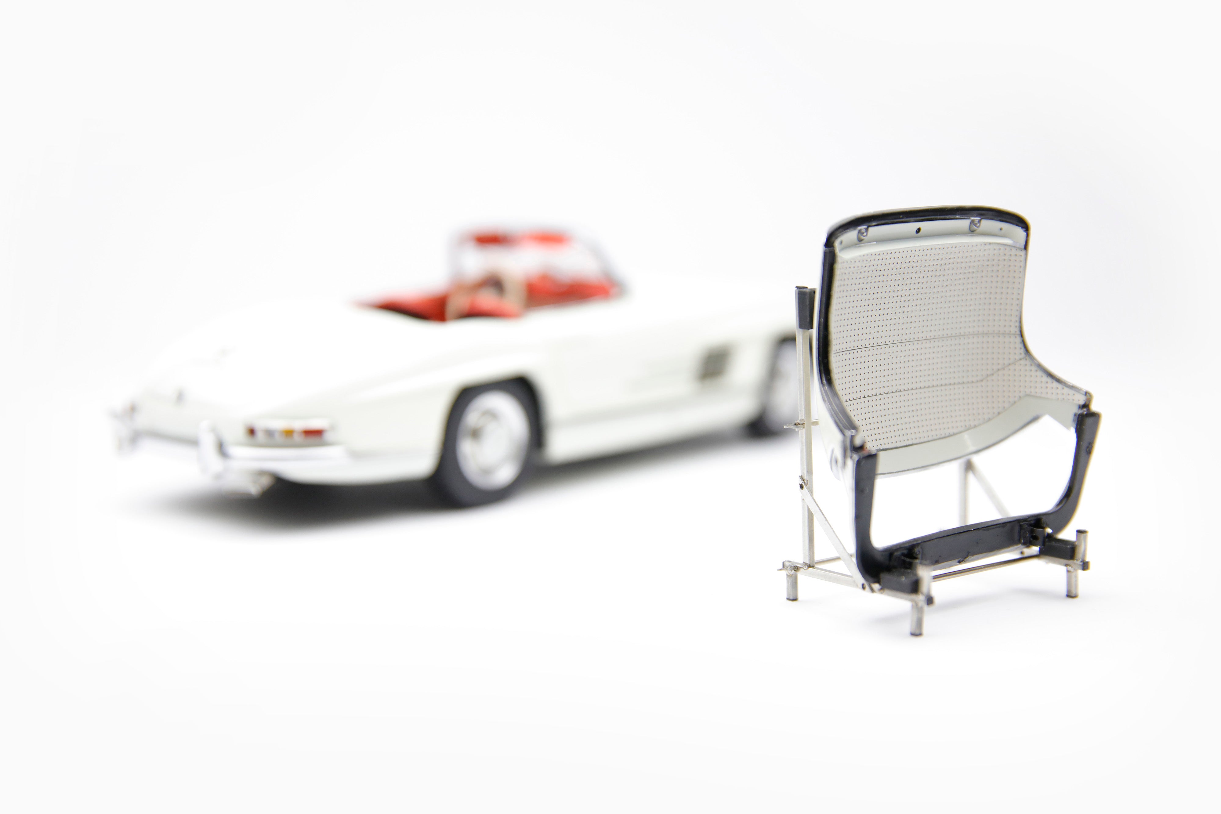 1/18 Mercedes-Benz 300 SL W198 Roadster Hardtop white CMC M-284
