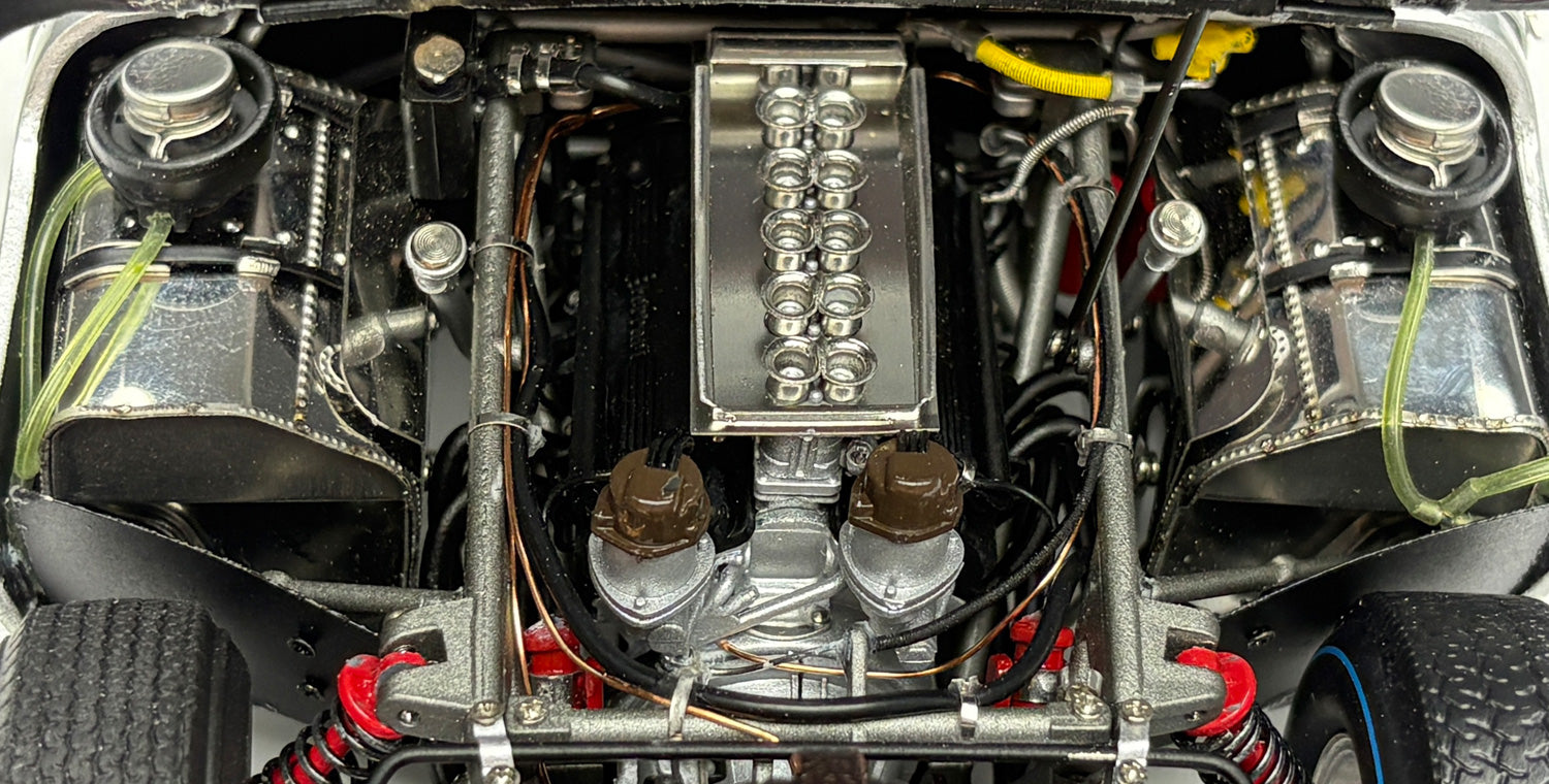 CMC M-268 1/18 Ferrari 250 LM #31 RHD Sieger Monza 1964 Vaccarella
