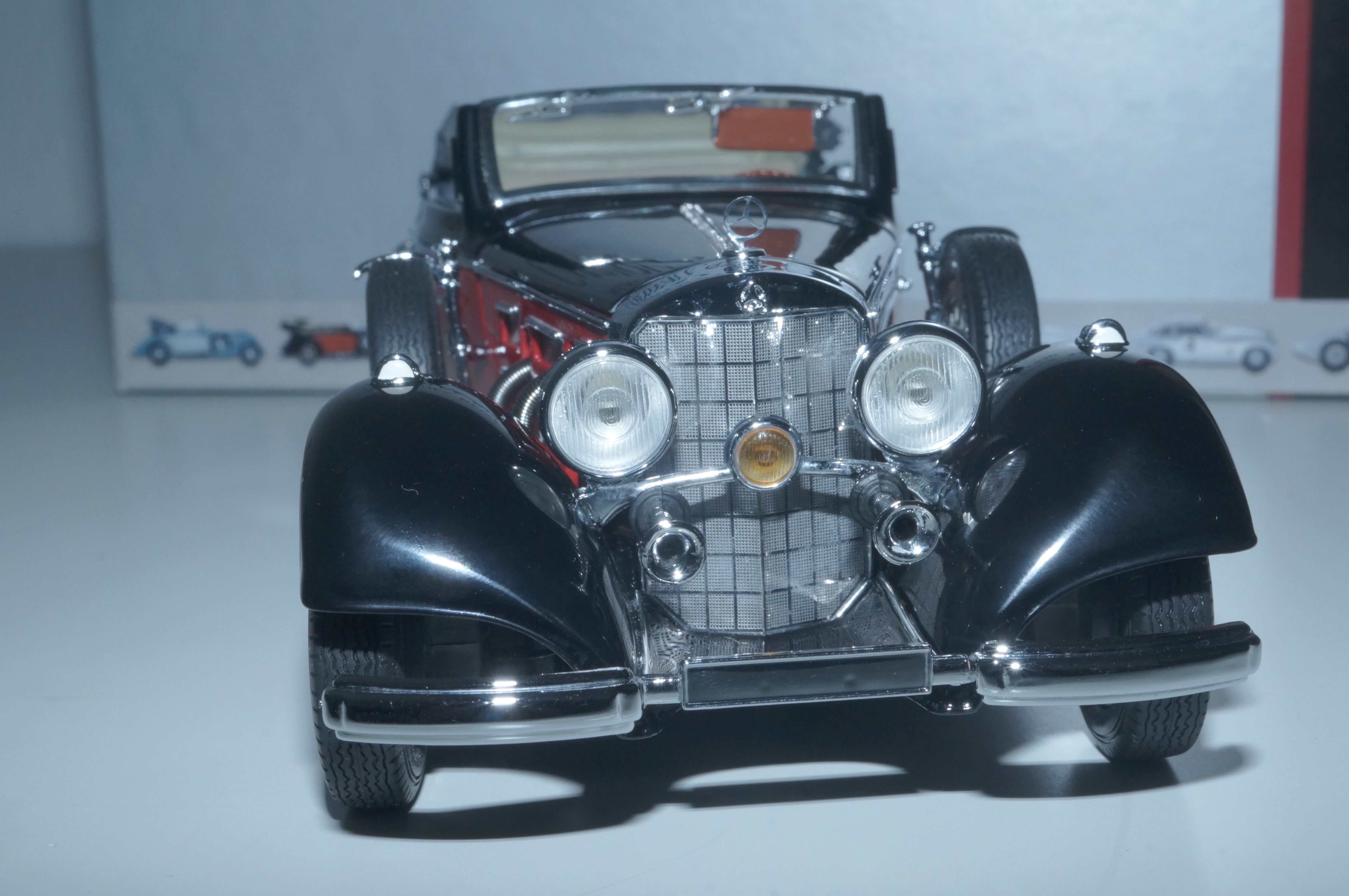 Mercedes-Benz 540K Cabriolet B rot/schwarz CMC M-003R 1/24