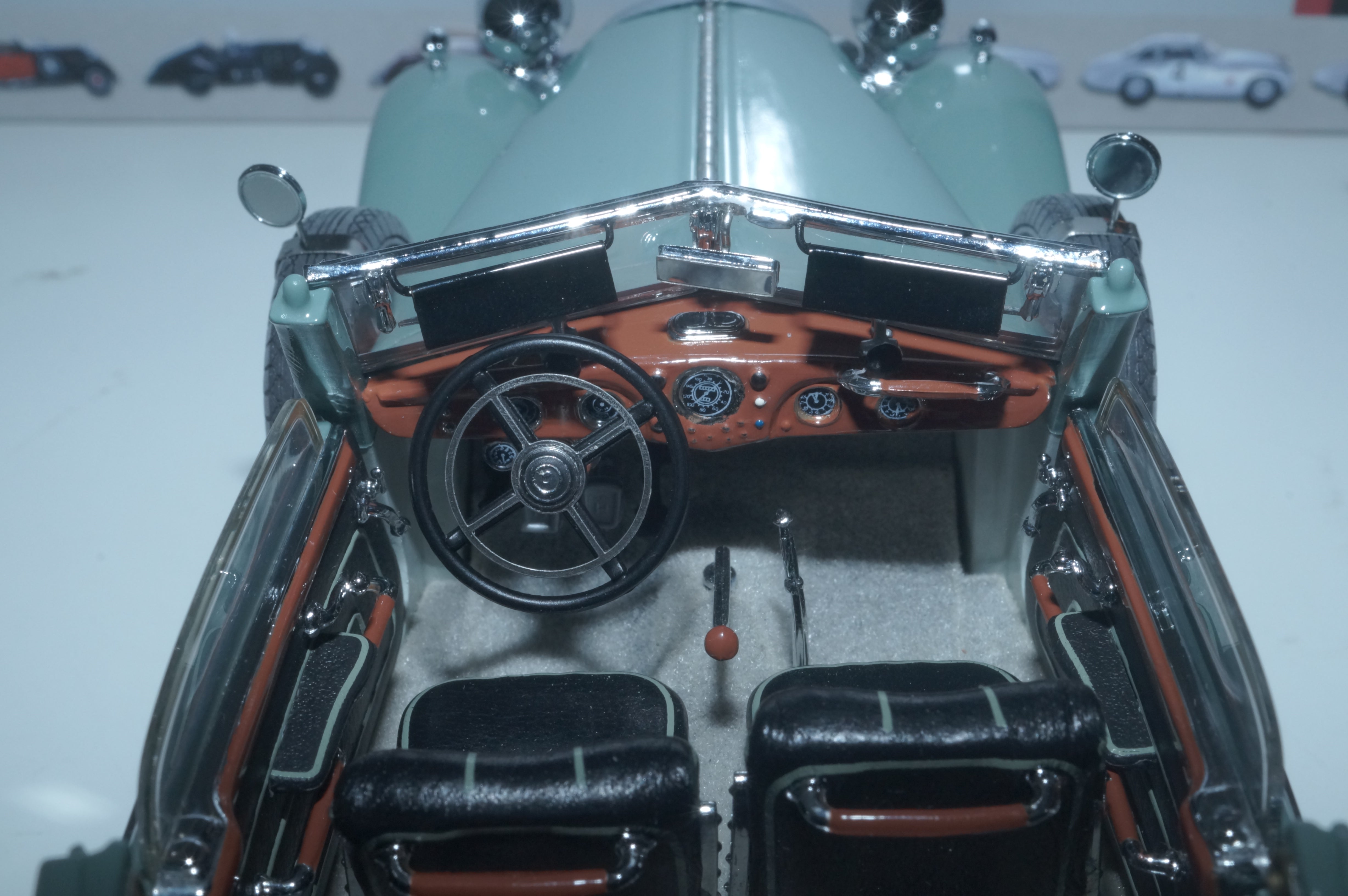 1/24 Horch 853 Cabriolet offen grün CMC M-016