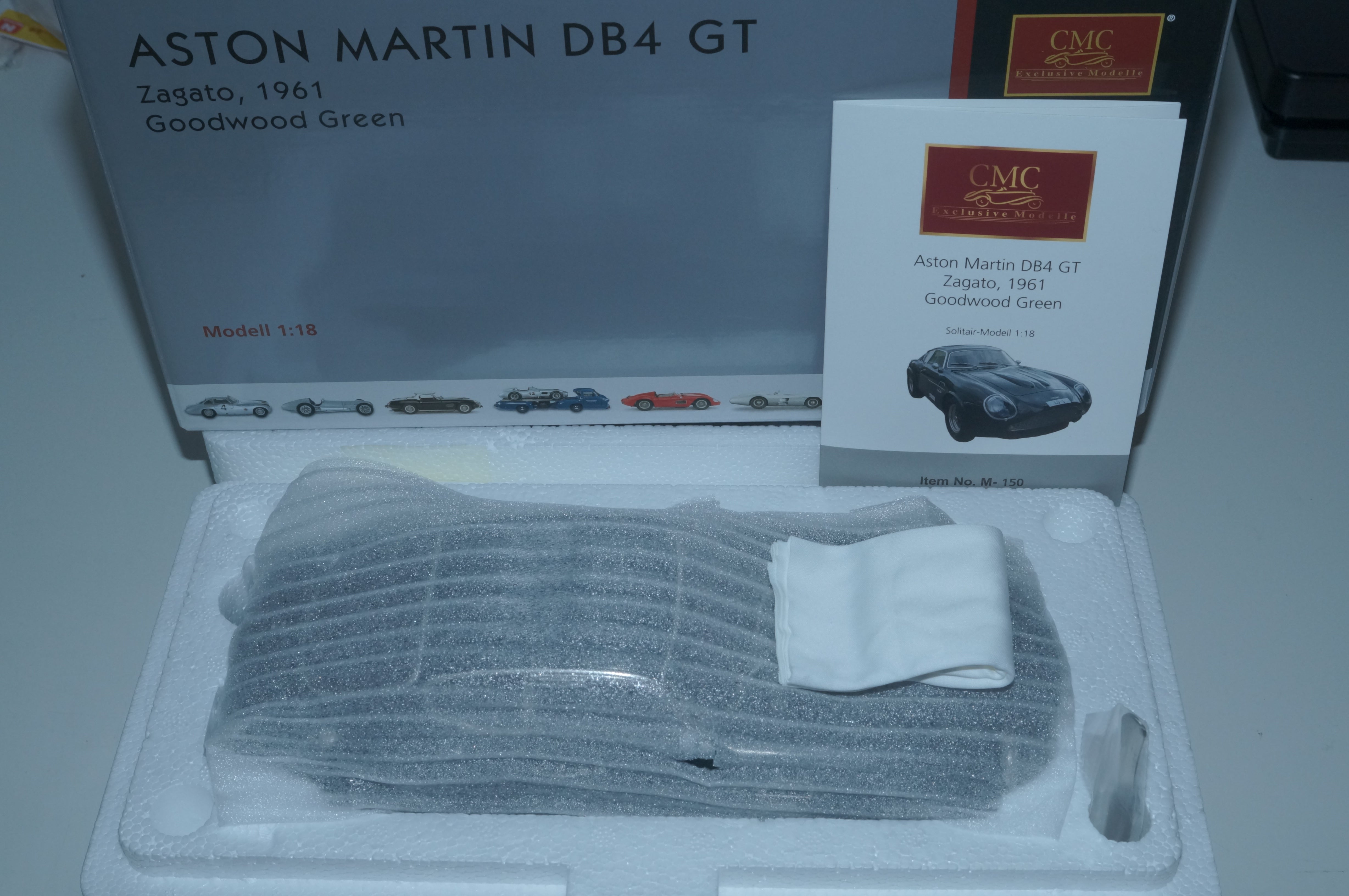 Aston Martin DB4 GT Zagato 'Goodwood green' CMC M-150 PRE-OWNED