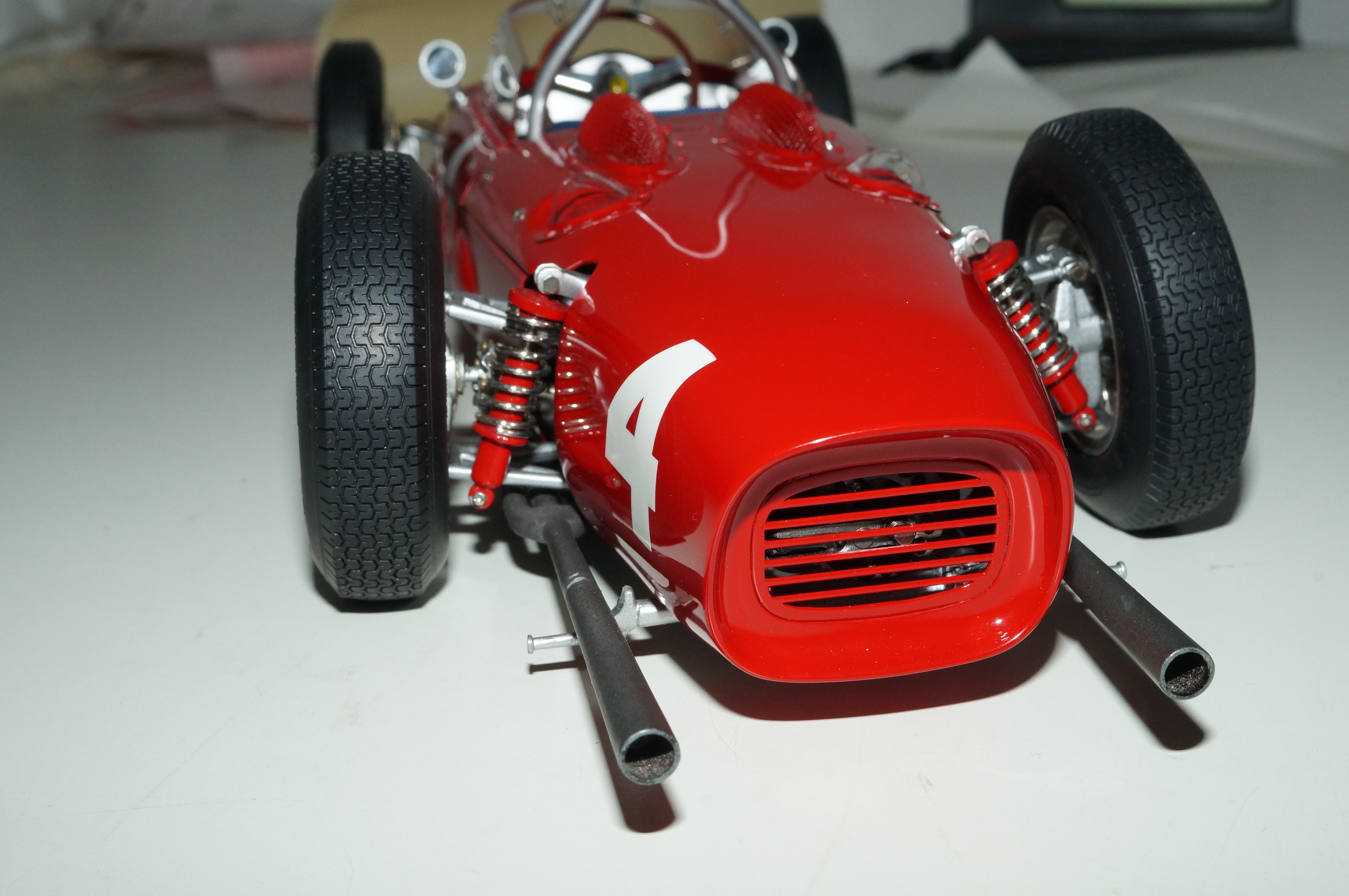 1/12 Ferrari Dino 156 F1 Sharknose #4 PHILL CMC C-007 aus Vorbesitz