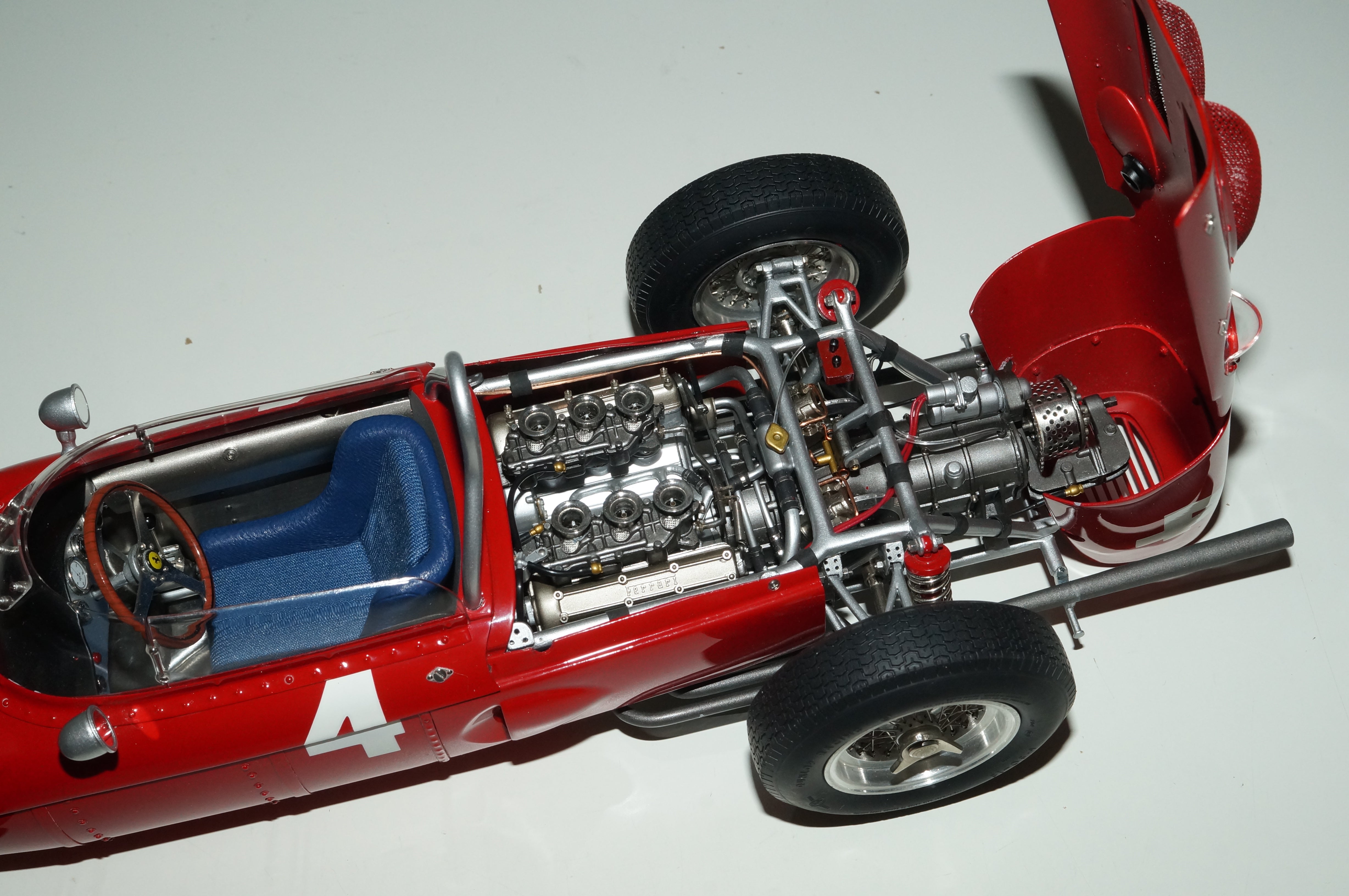 1/12 Ferrari Dino 156 F1 Sharknose #4 PHILL CMC C-007 aus Vorbesitz