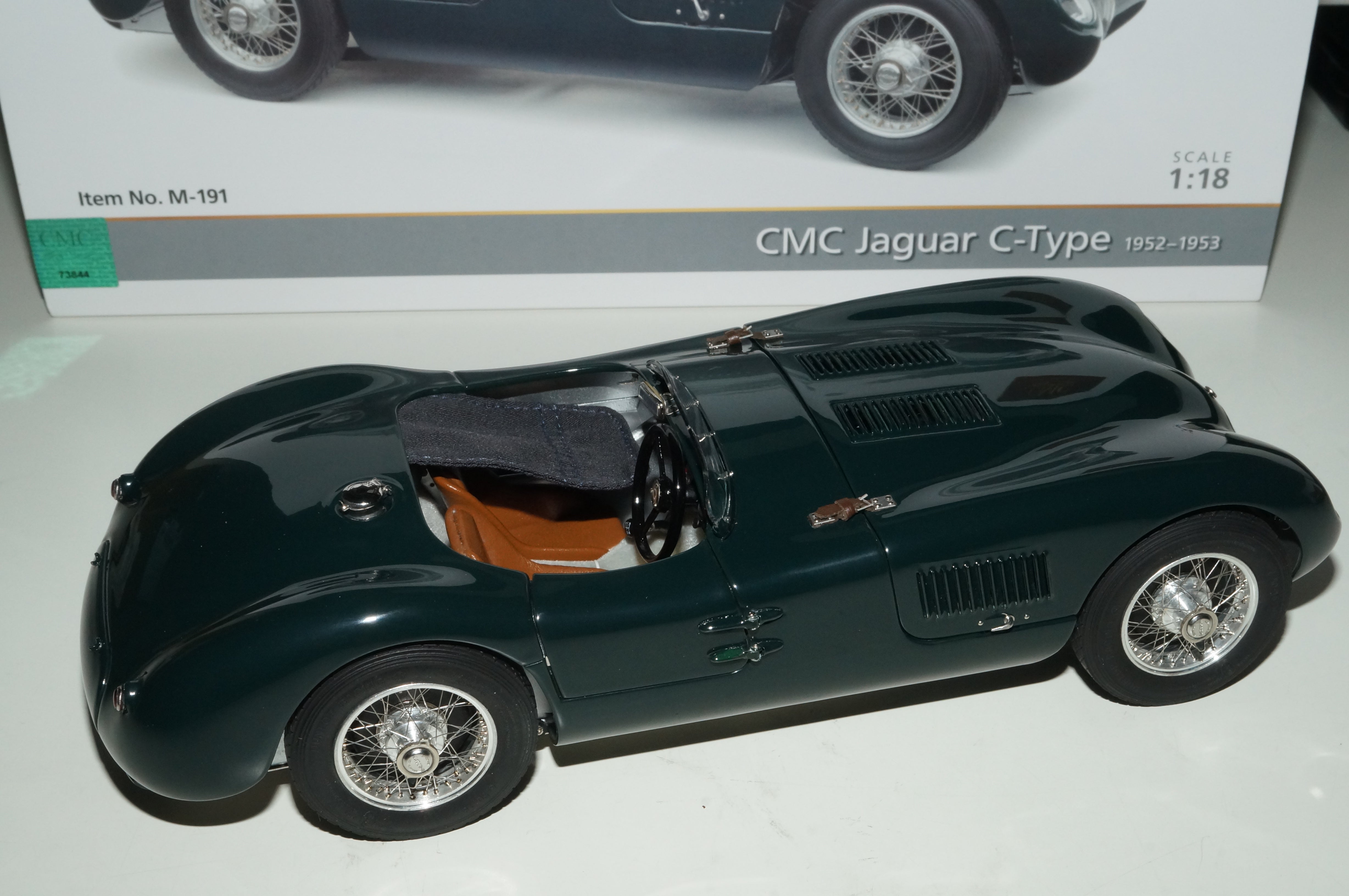Jaguar C-Type British Racing Green 1952 CMC M-191 -pre-owned