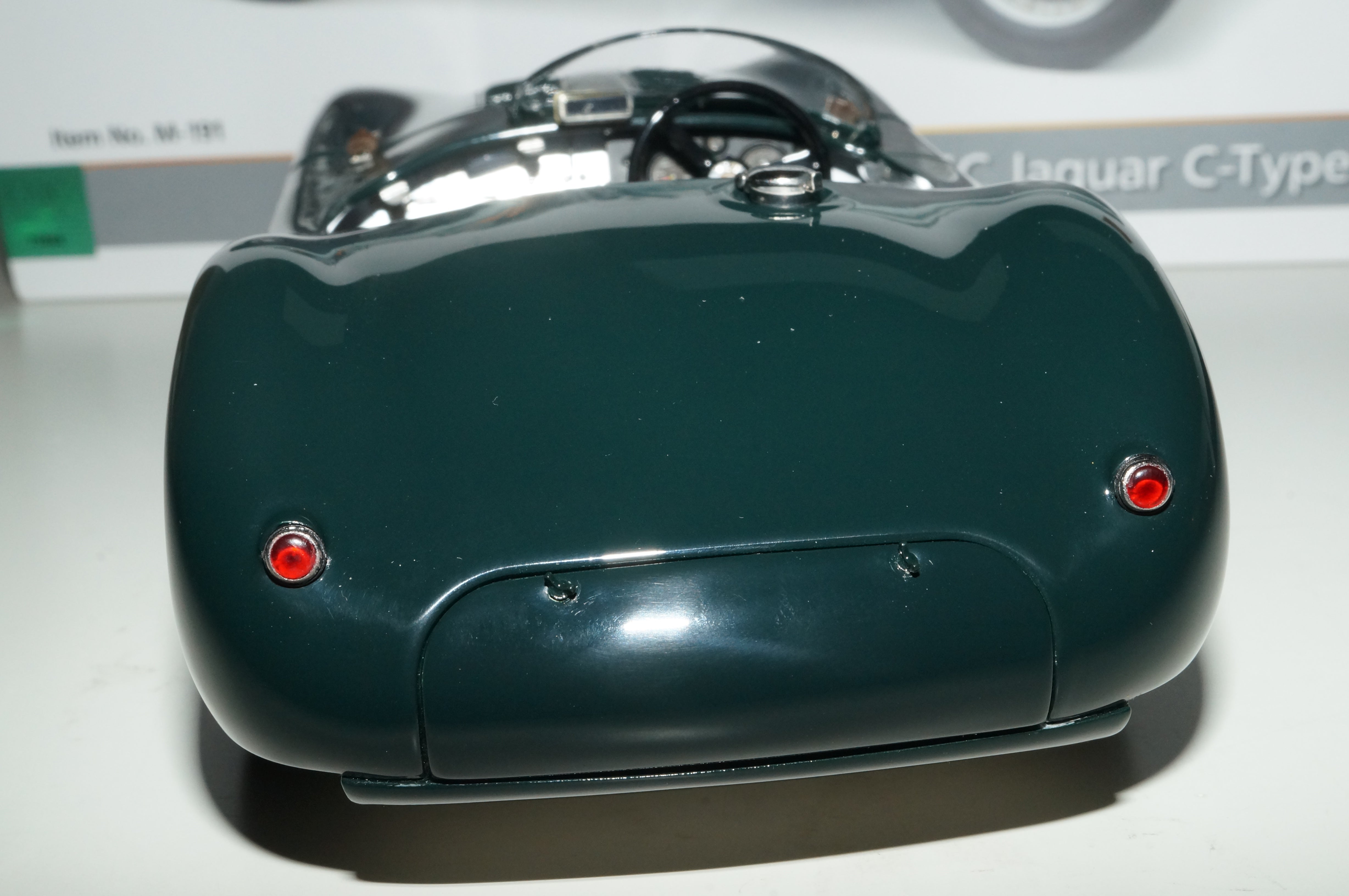 Jaguar C-Type British Racing Green 1952 CMC M-191 -pre-owned