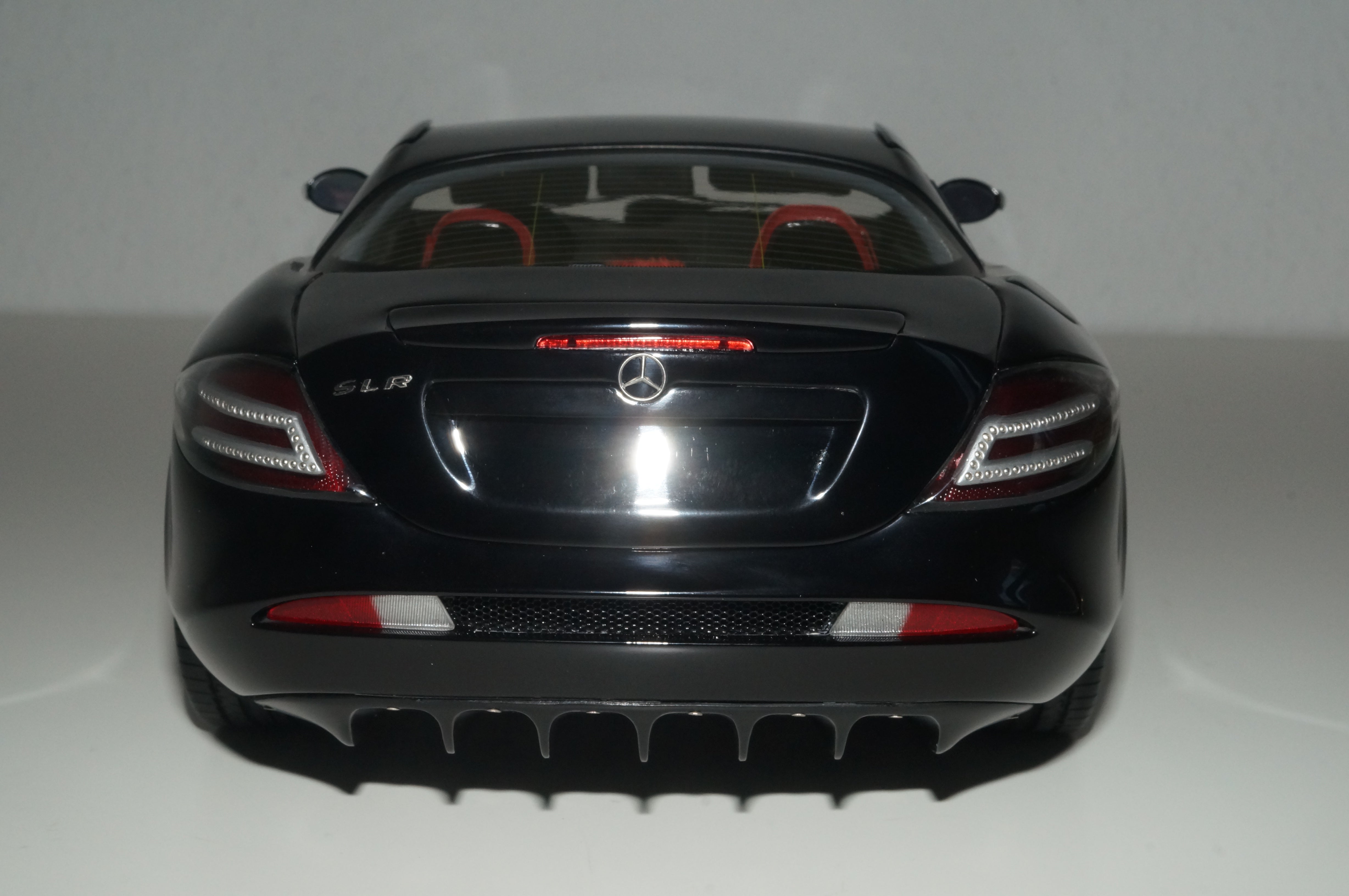 1/12 Mercedes-Benz SLR McLaren 2003 SCHWARZ CMC C-006F