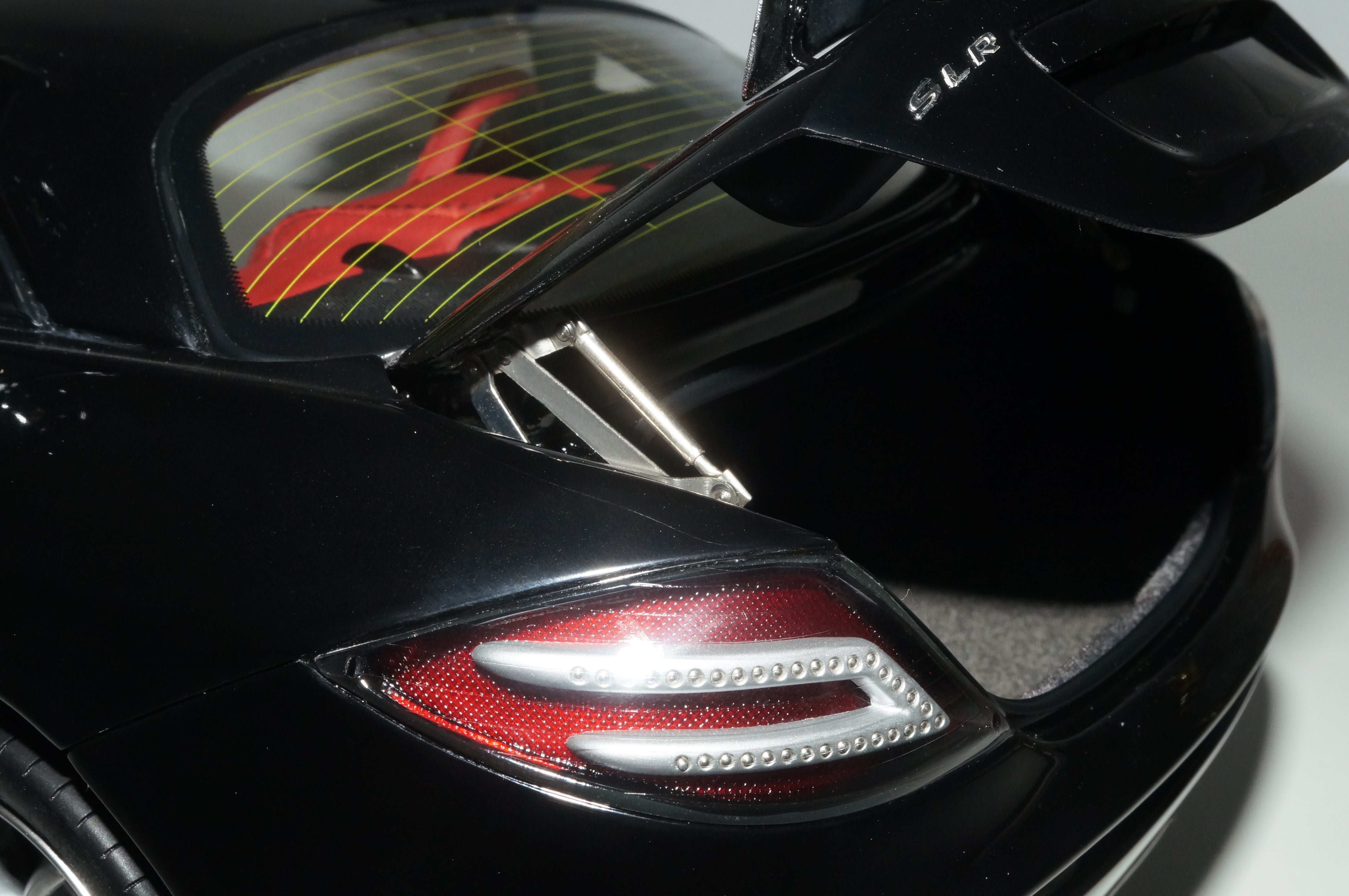 1/12 Mercedes-Benz SLR McLaren 2003 SCHWARZ CMC C-006F