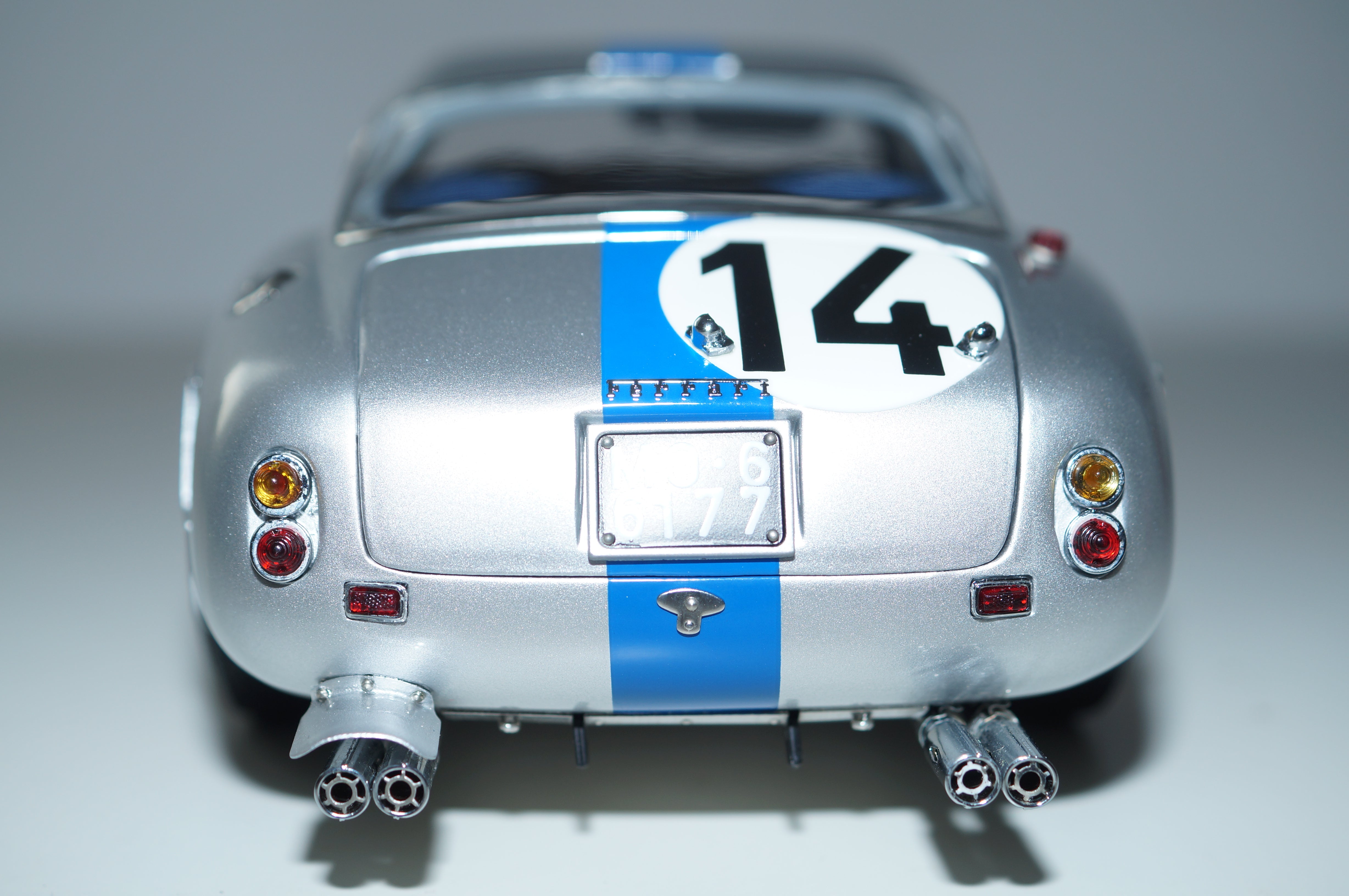 Ferrari 250 GT SWB Competizione #14 24H Le Mans 1961 CMC M-079 aus Vorbesitz
