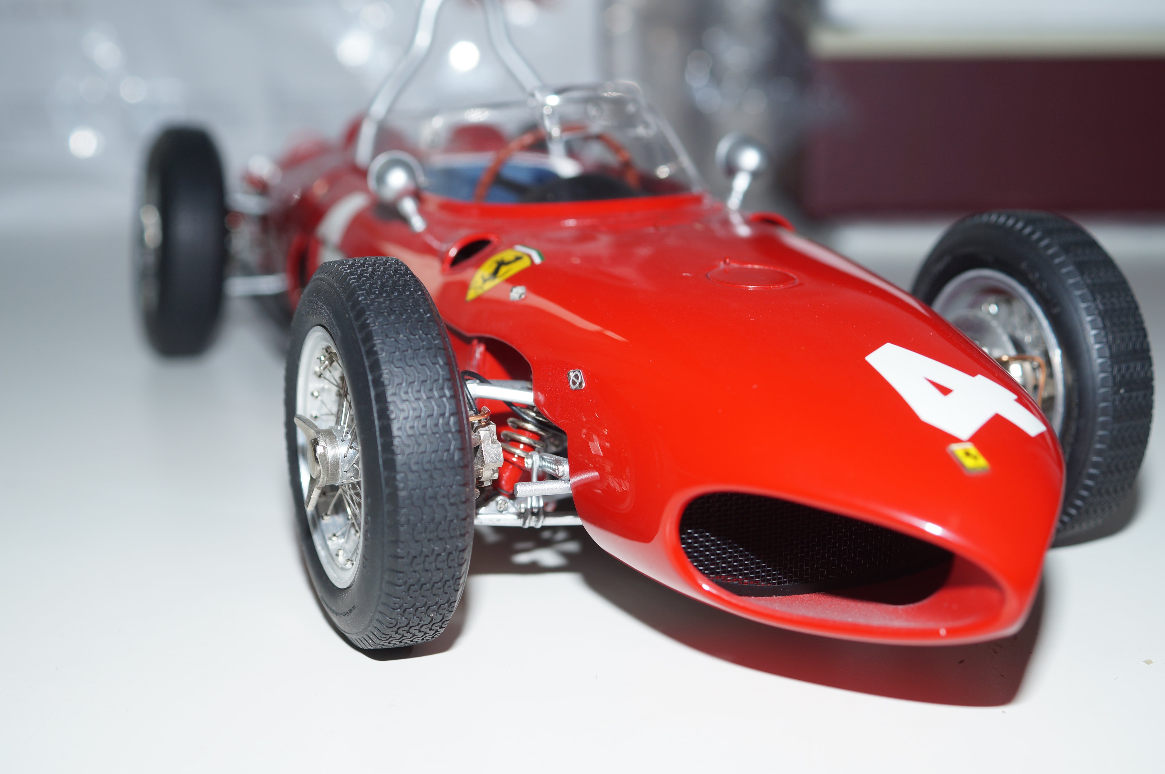 1/12 Ferrari Dino 156 F1 Sharknose #4 PHILL CMC C-007 aus Vorbesitz