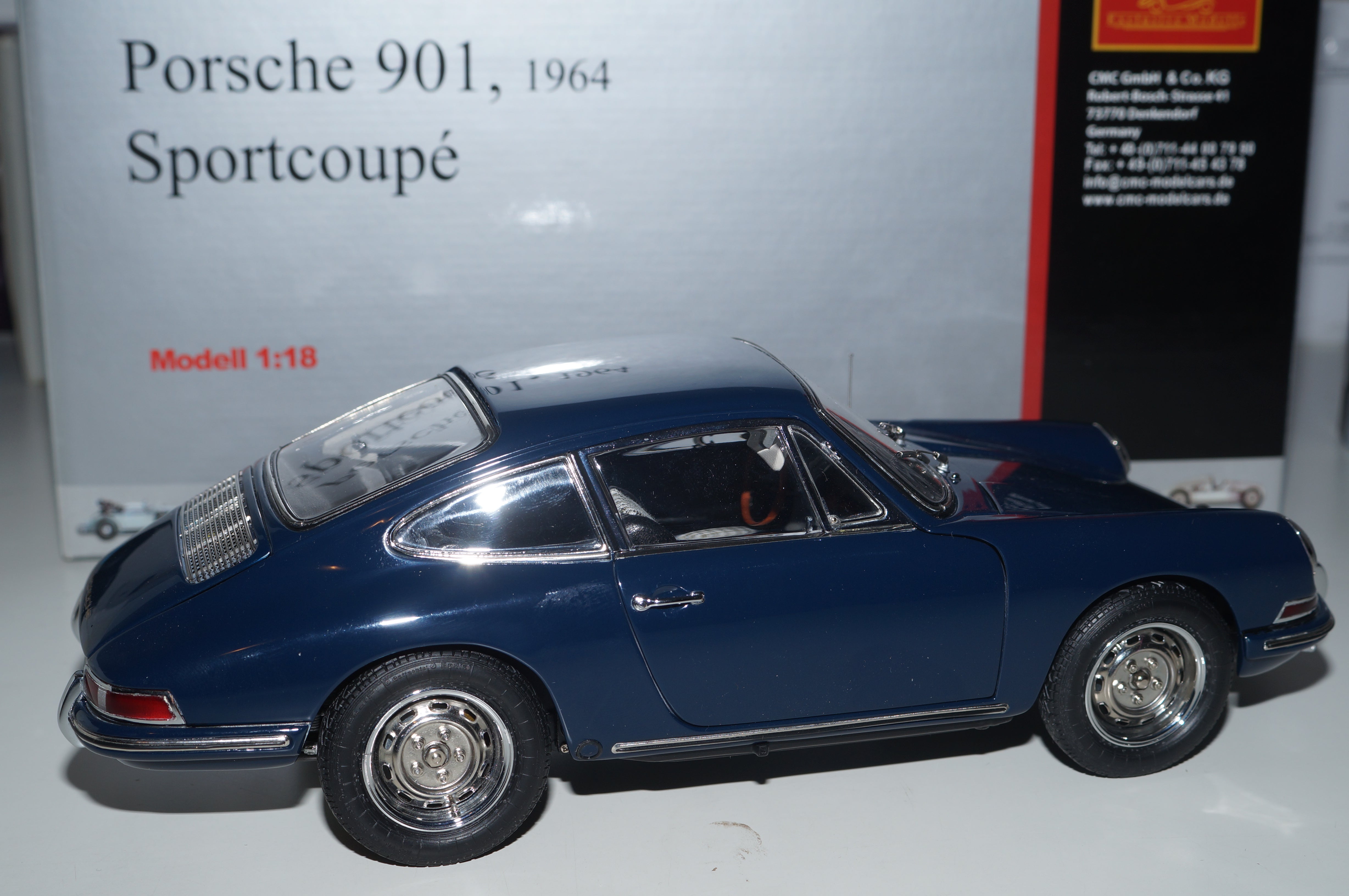 Porsche 901 Coupe Bali Blau DEALER EDITION CMC M-067