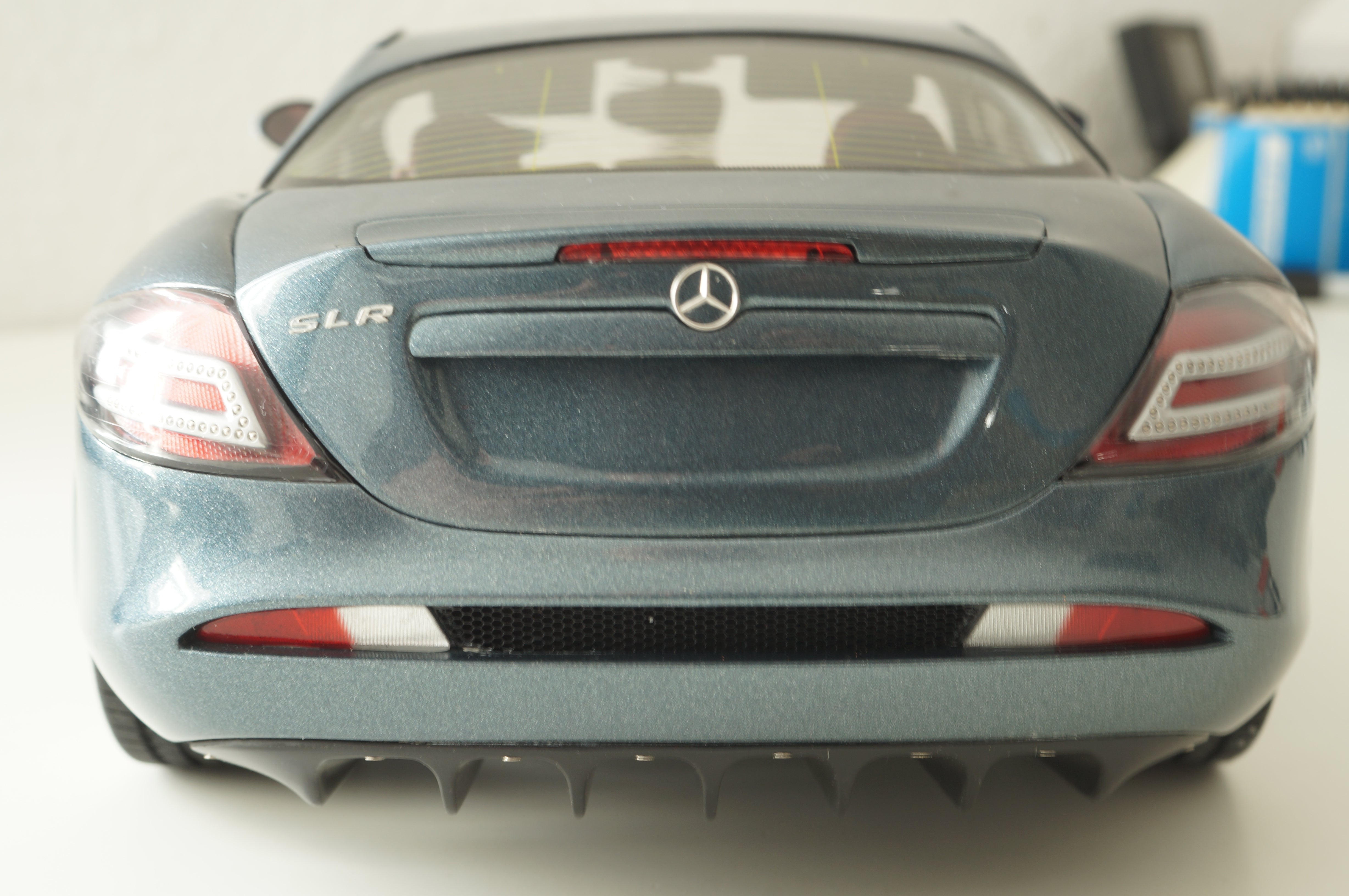 1/12 Mercedes-Benz SLR McLaren 2003 GRAU CMC C-006C