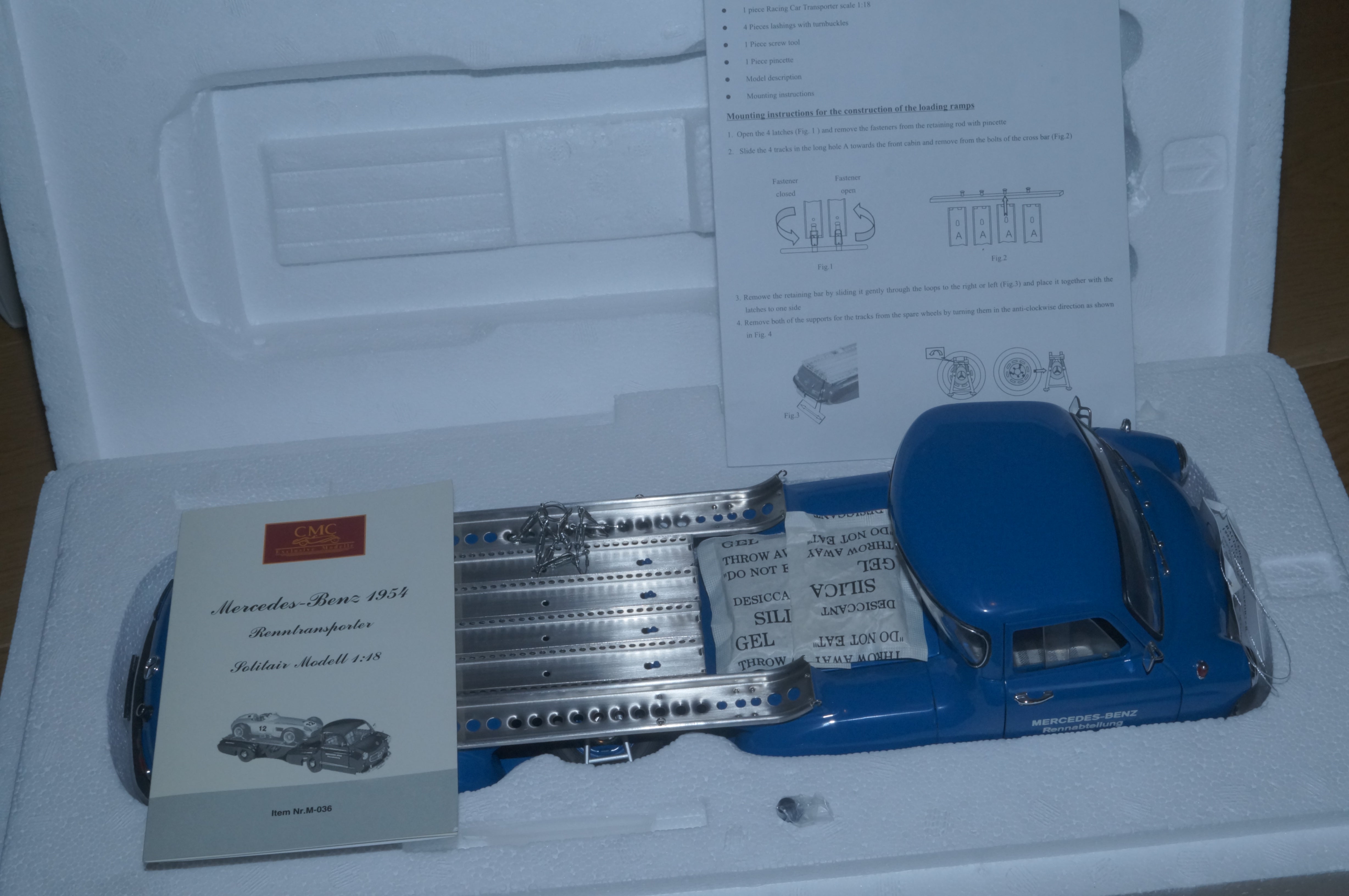 Mercedes-Benz W196 T-CAR + Renntransporter 'Blue Wonder' im Bundle CMC M-006T + M-036