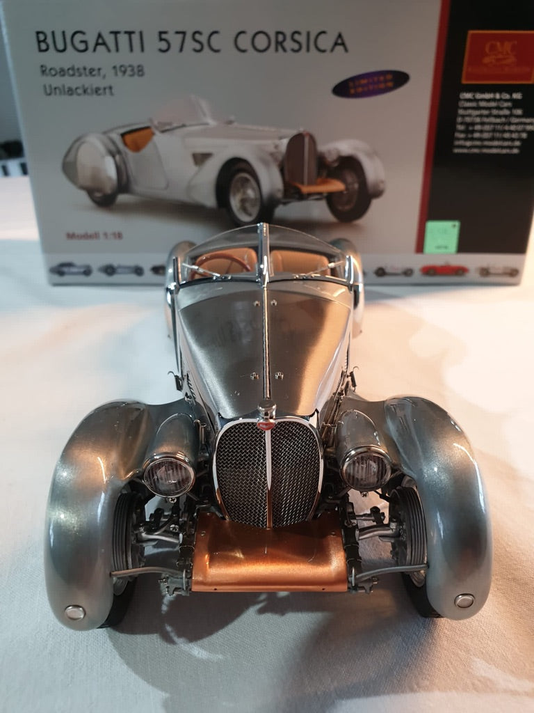 Bugatti 57 SC Corsica Roadster unlackiert CMC M-134 Limited Edition 1000 Stück