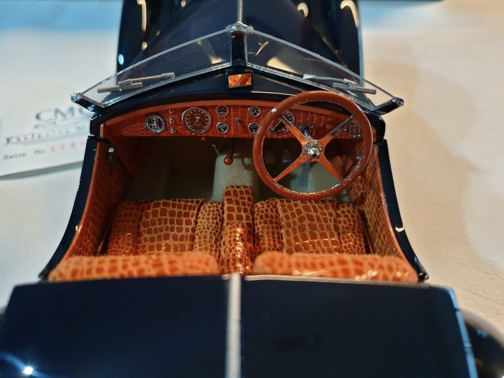 1/18 Bugatti 57 SC Corsica Award Winning Version CMC M-136 Limited Edition 3000 pieces