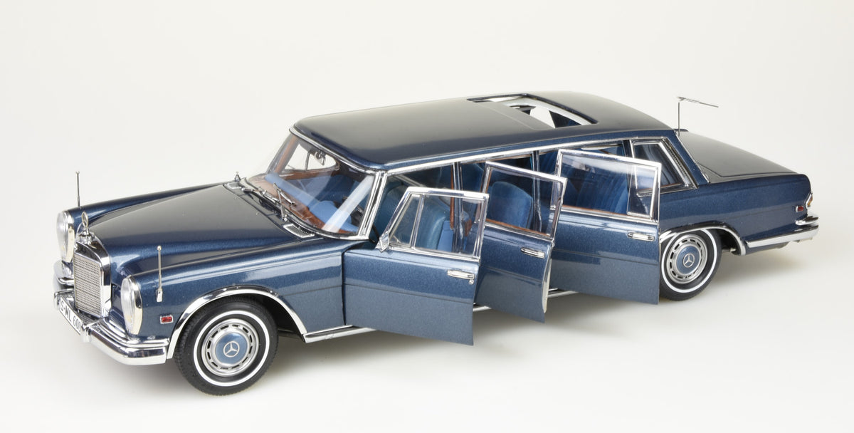 1/18 Mercedes-Benz 600 Pullman KING of ROCK’n ROLL #110/800 CMC M-218 -pre-owned- MH340