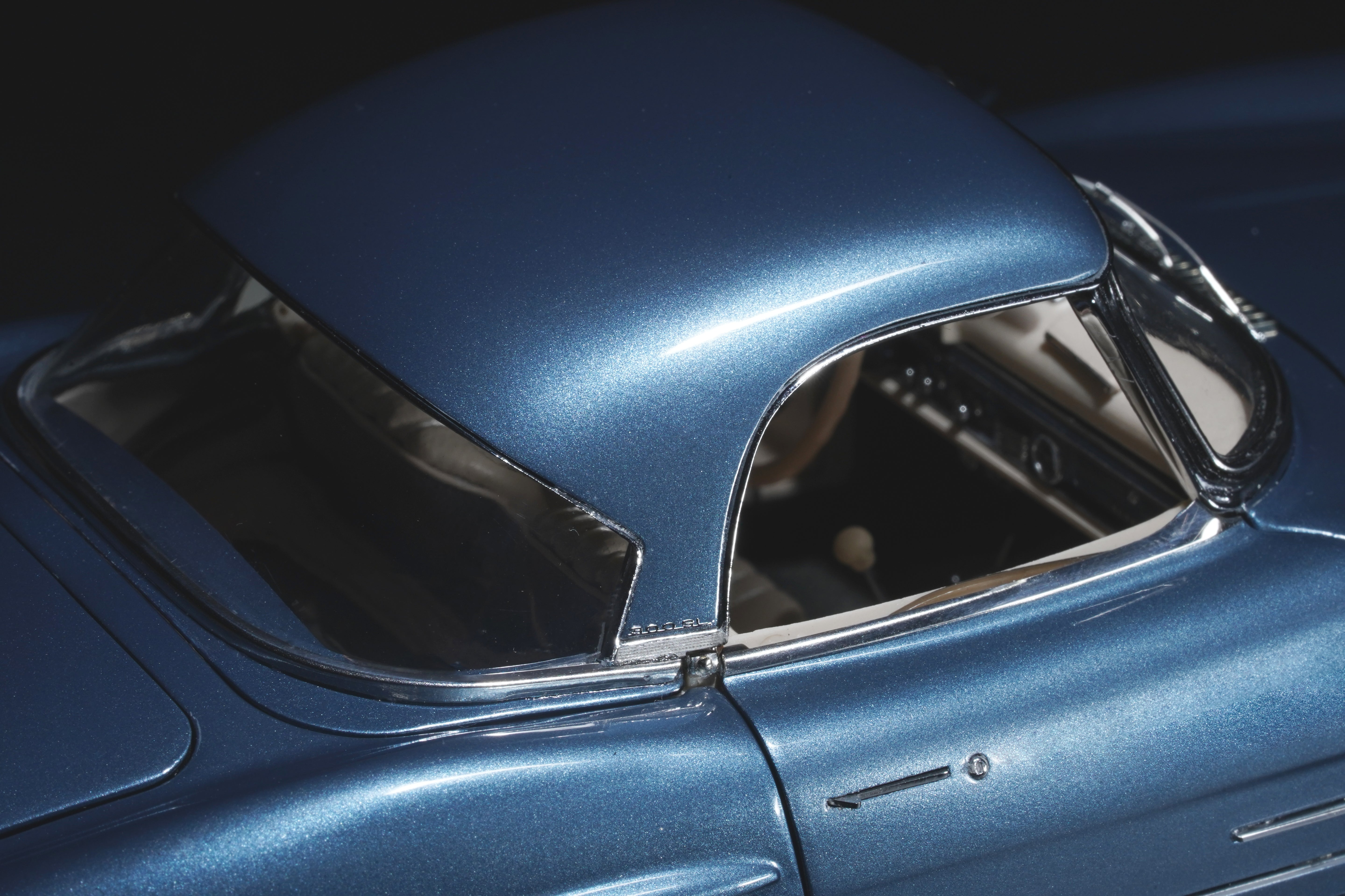 1/18 Mercedes-Benz 300 SL W198 Roadster Hardtop blue metallic CMC M-283