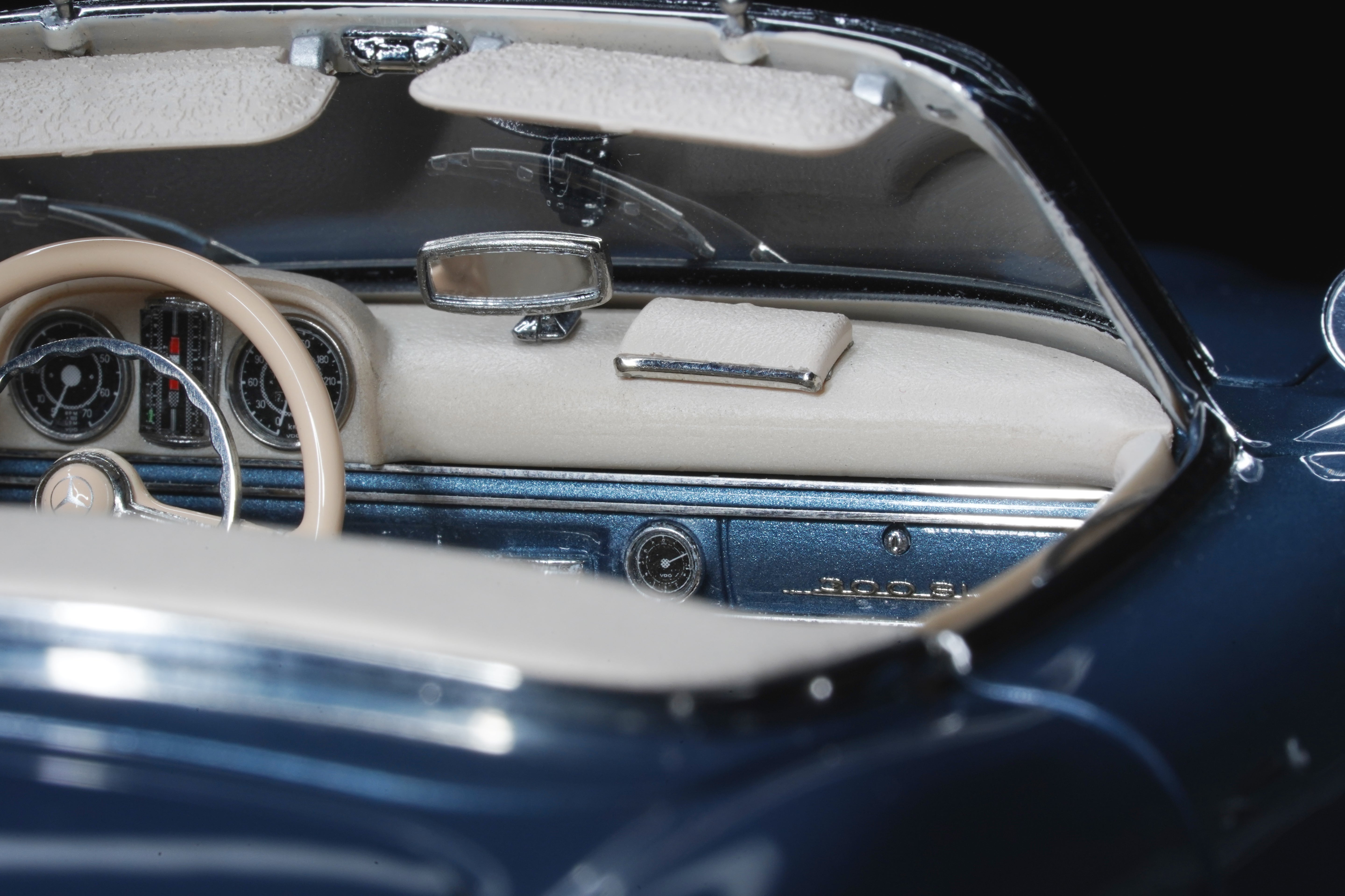 1/18 Mercedes-Benz 300 SL W198 Roadster Hardtop blue metallic CMC M-283