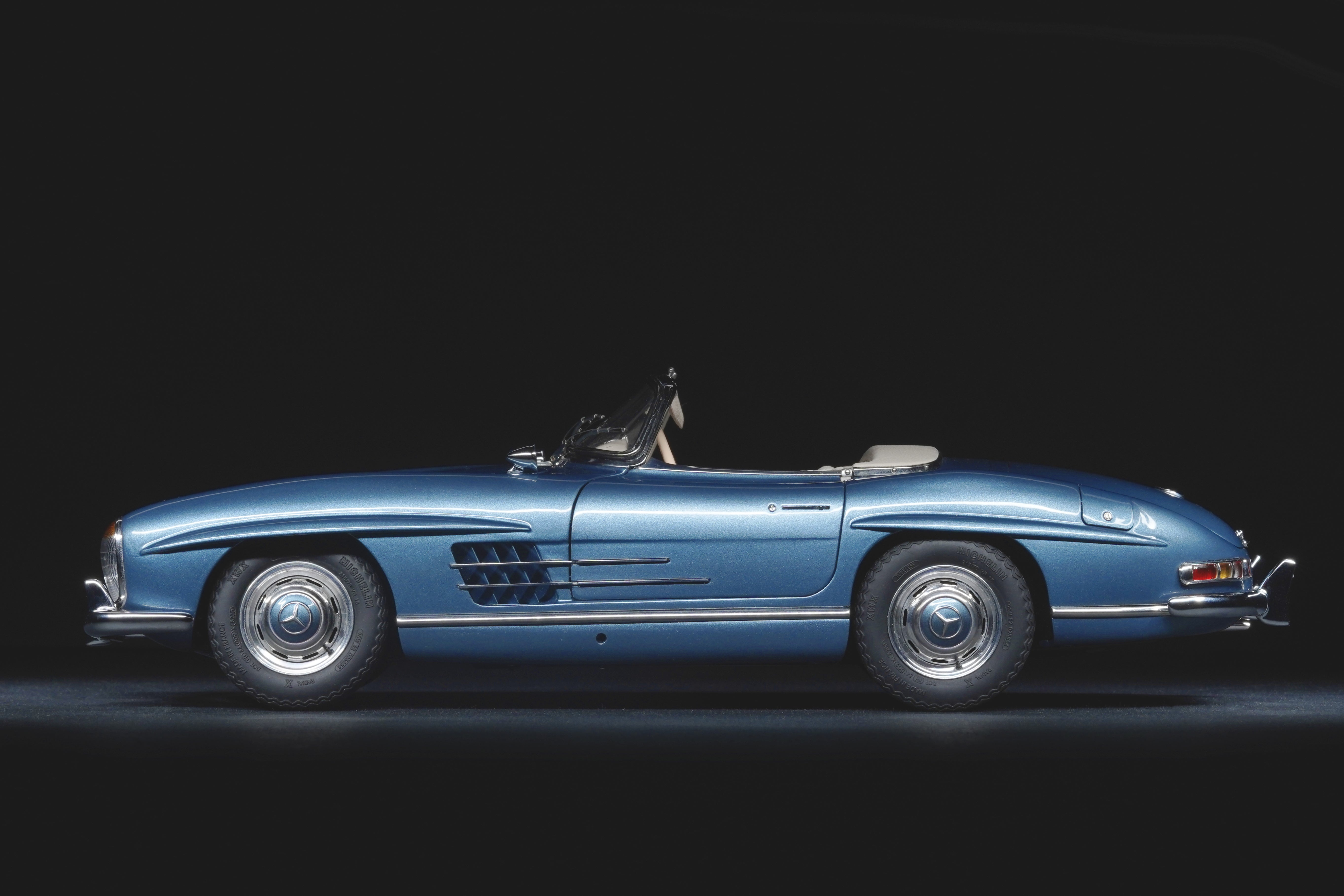 1/18 Mercedes-Benz 300 SL W198 Roadster Hardtop blue metallic CMC M-283