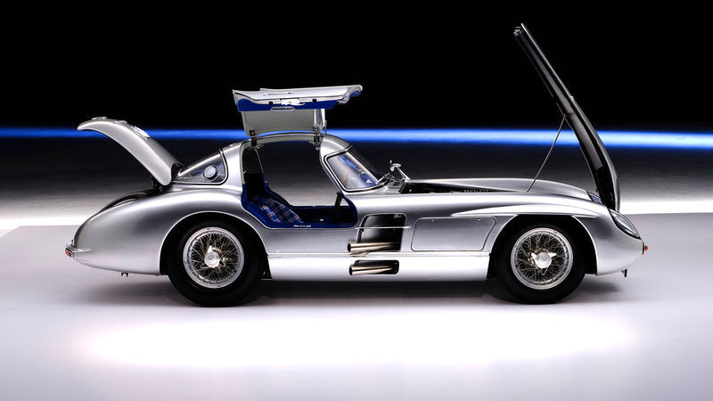 1/8 LEGRAND MERCEDES-BENZ 300 SLR ''UHLENHAUT COUPÉ'' Bausatz/Kit LE102