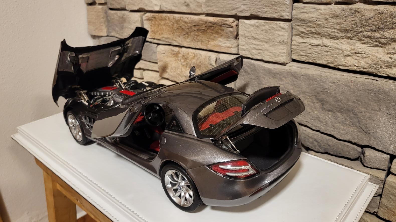 1/12 Mercedes-Benz SLR McLaren 2003 GRAU CMC C-006C aus Vorbesitz