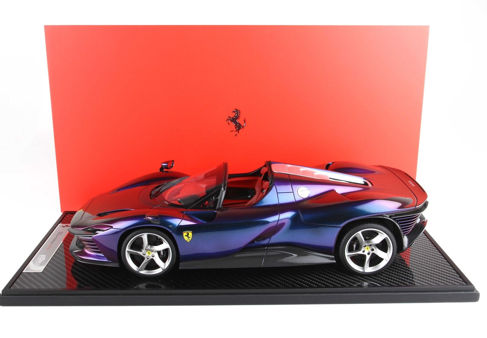 1/12 BBR Ferrari Daytona SP3 Serie Icona Chamaleon purple - Open roof #22/25 BBR1217CHA1