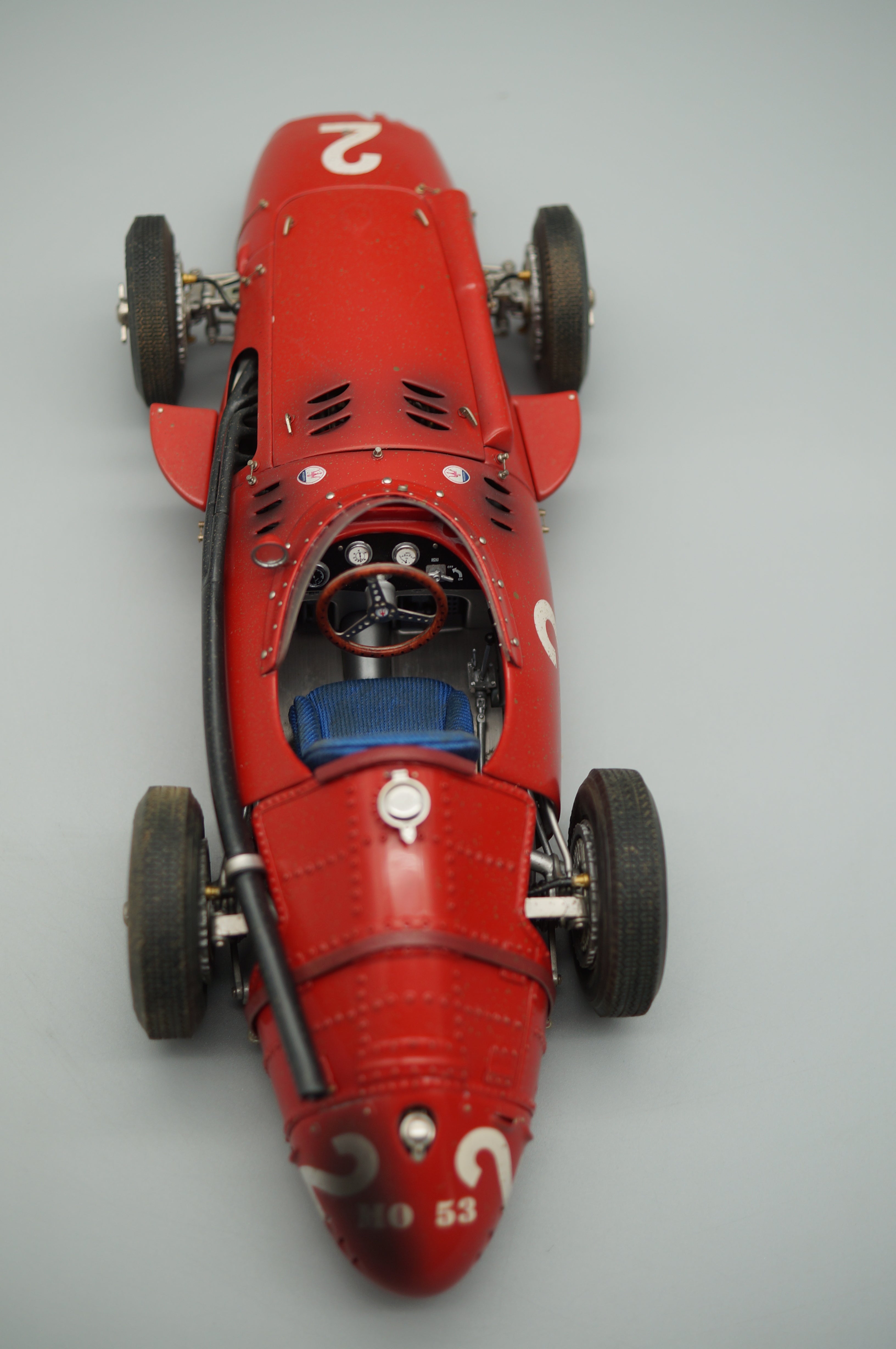Maserati 250F #2 Dirty Hero collectors edition 20 Jahre CMC M-148 LE 1000 pcs -pre-owned AA491