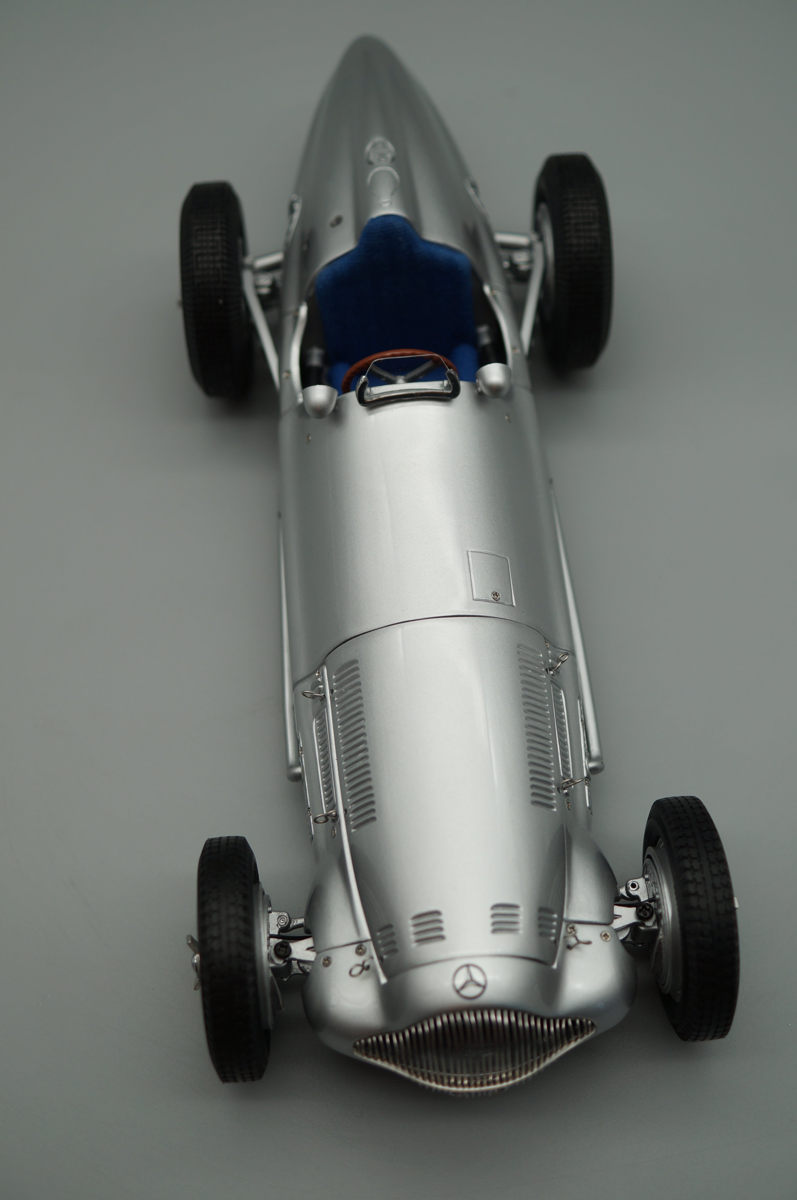 1/18 Mercedes-Benz W154 Der große Sieger Frankreich CMC M-025 -pre-owned- AA498